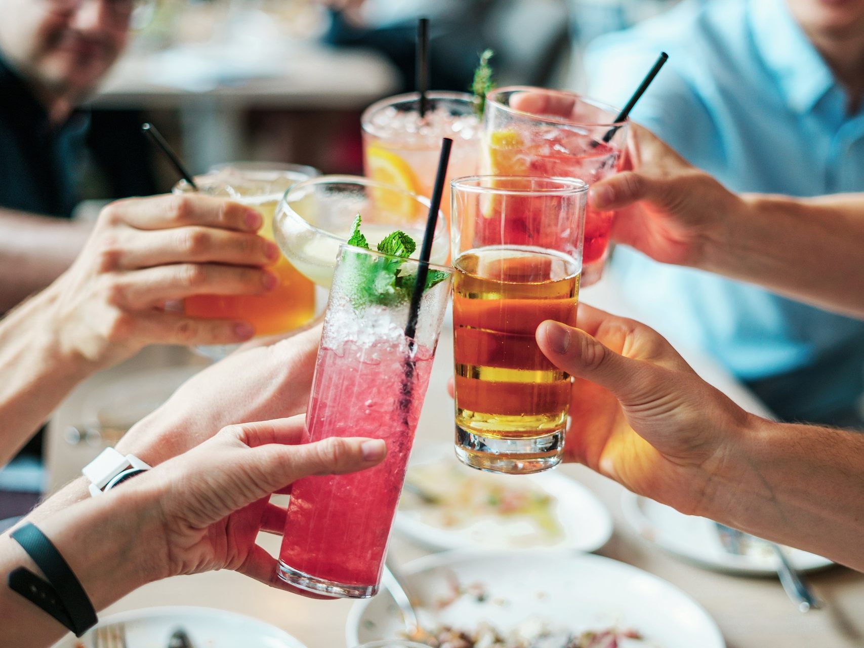 Gewisse alkoholische Getränke senken tatsächlich das Infektionsrisiko. Gewisse alkoholische Getränke senken tatsächlich das Infektionsrisiko.