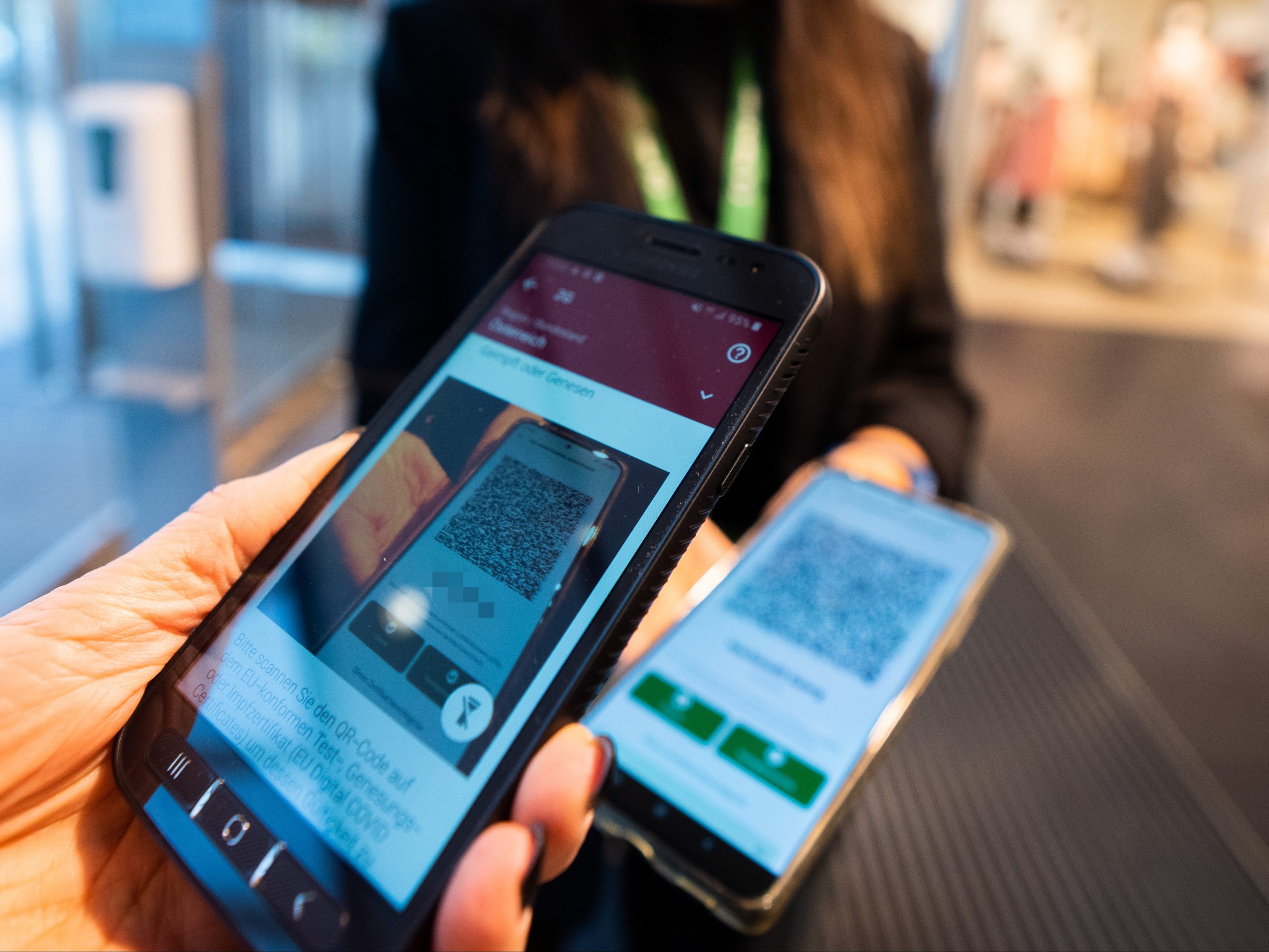 Über 200.000 Impfzertifikate laufen aus.