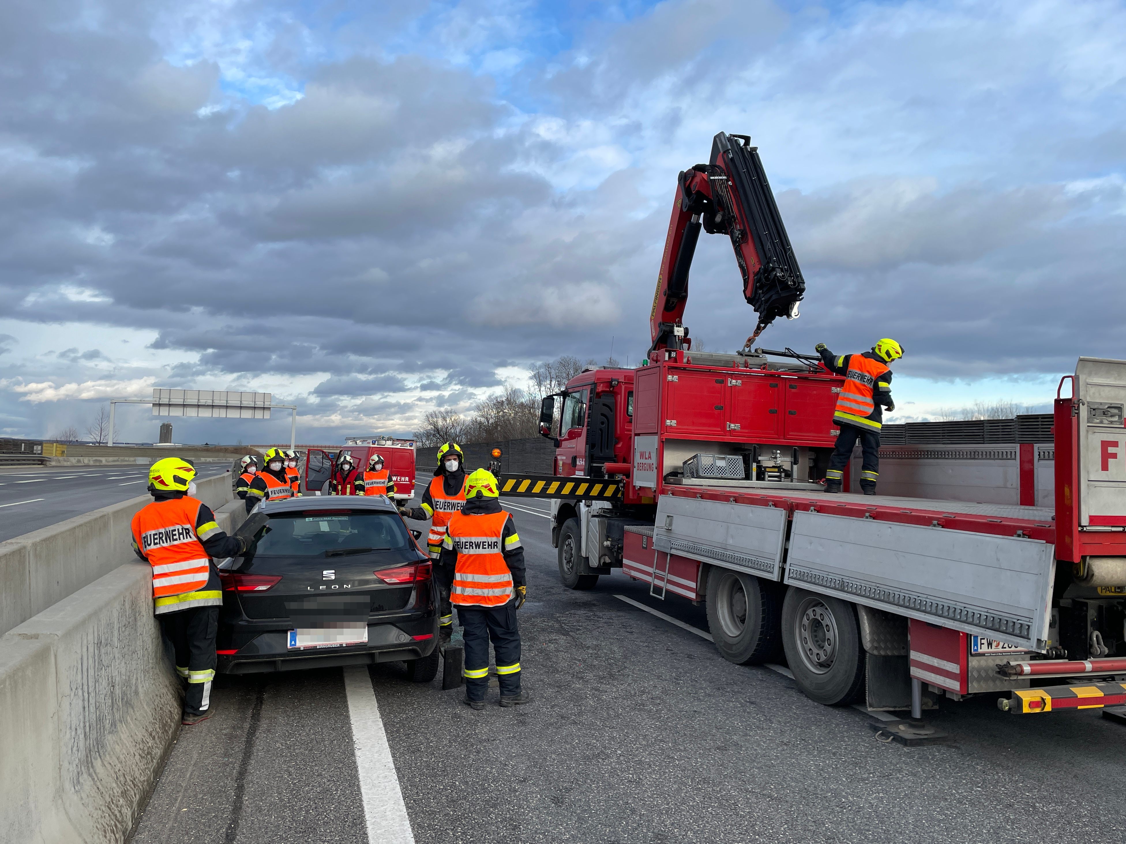 Die Freiwillige Feuerwehr Grafenwörth rückte aus. Die Freiwillige Feuerwehr Grafenwörth rückte aus.