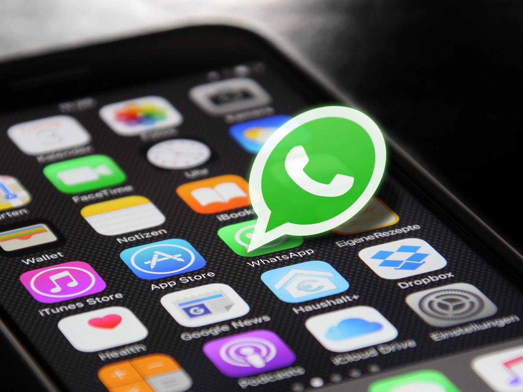 WhatsApp bekommt ein neues Feature für Sprachnachrichten. WhatsApp bekommt ein neues Feature für Sprachnachrichten.