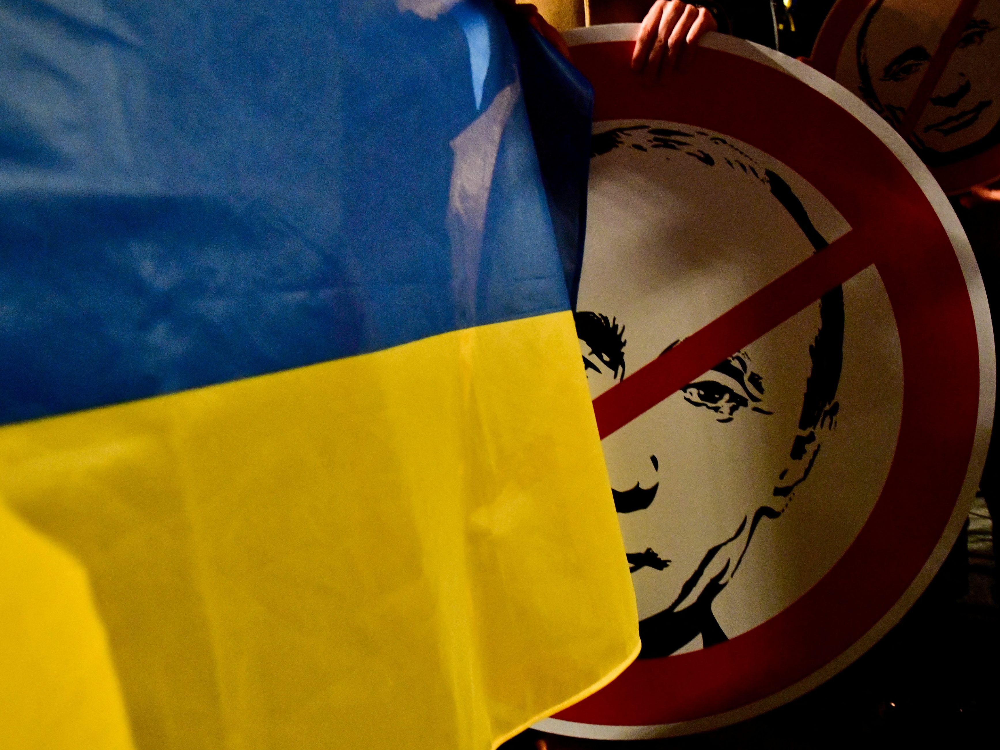 Die Ukrainer leisten Widerstand gegen die russischen Truppen. Die Ukrainer leisten Widerstand gegen die russischen Truppen.