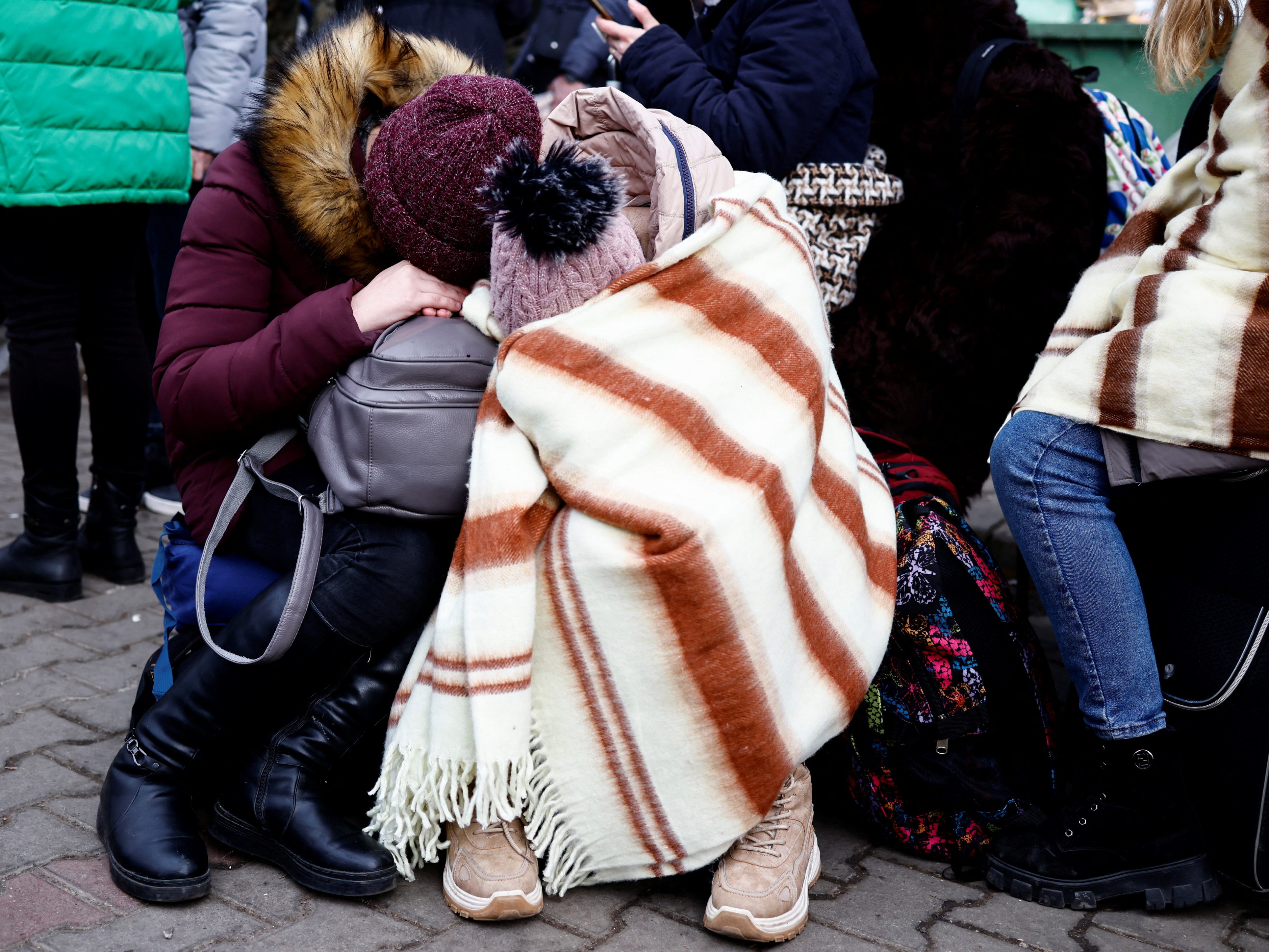 Viele Menschen haben erlebt, wie es ist, auf der Flucht zu sein. Viele Menschen haben erlebt, wie es ist, auf der Flucht zu sein.