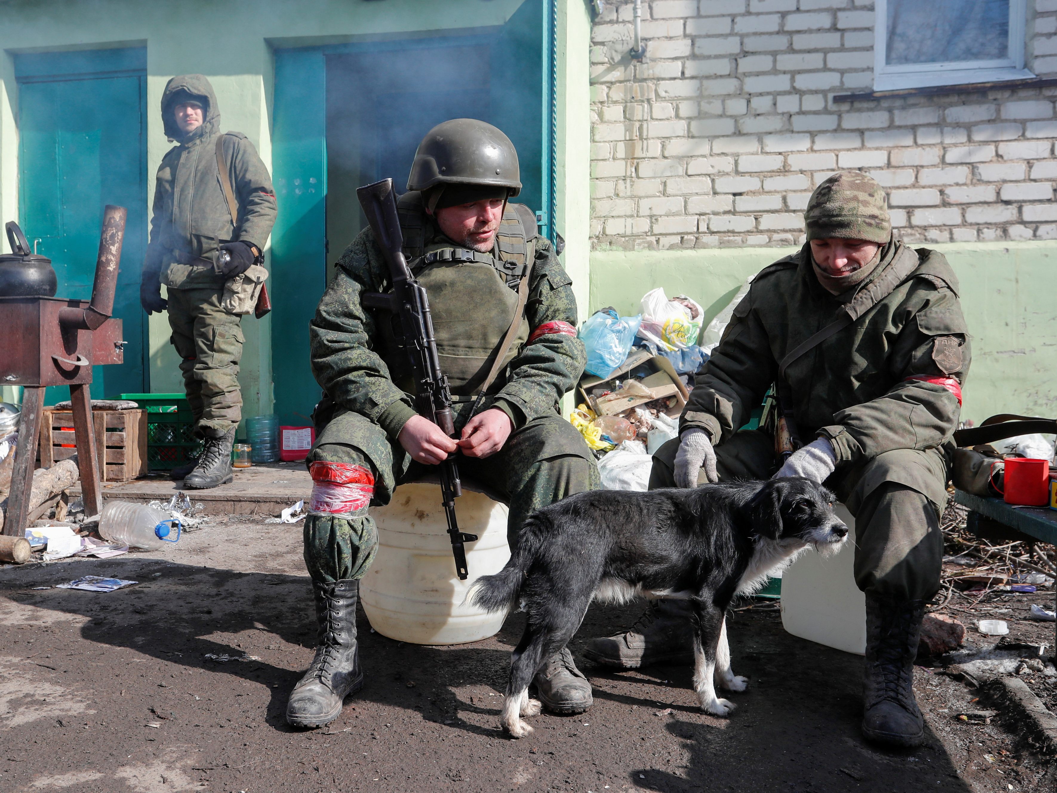 Die Vorräte der russischen Soldaten sollen nur mehr einige Tage reichen. Die Vorräte der russischen Soldaten sollen nur mehr einige Tage reichen.