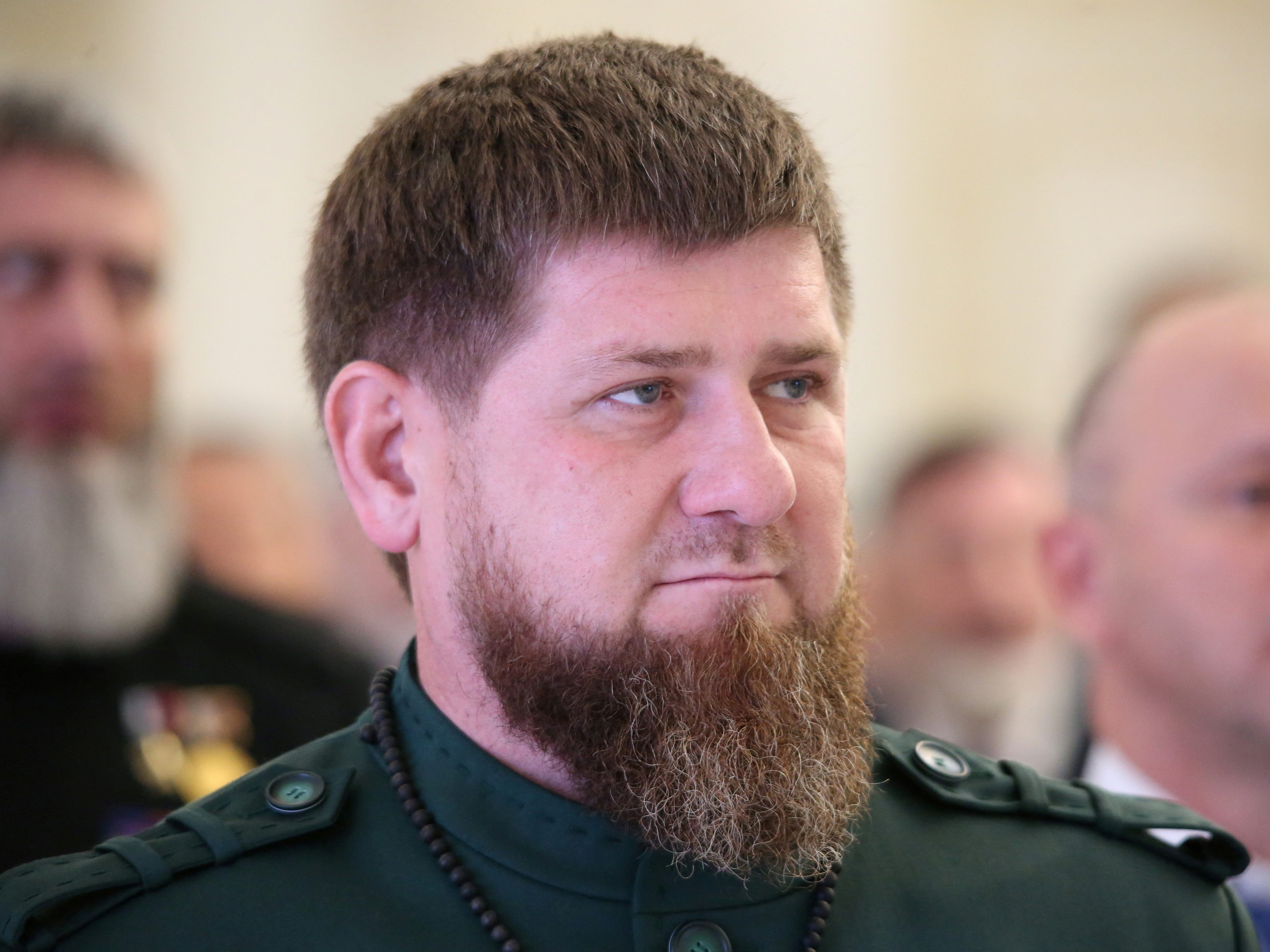 Tschetscheniens Machthaber kündigt "Säuberungen" in Mariupol an. Tschetscheniens Machthaber kündigt "Säuberungen" in Mariupol an.