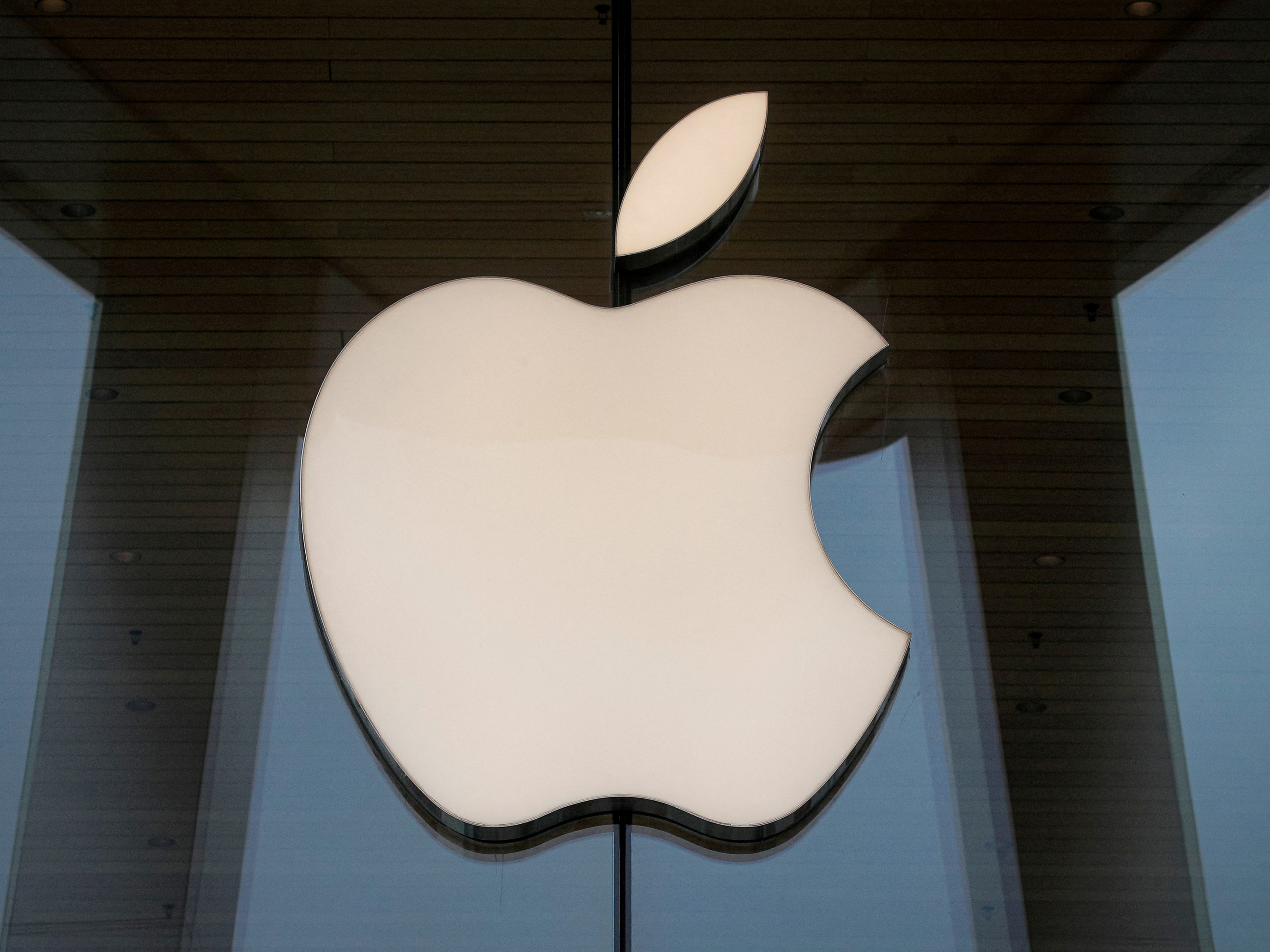 Apple will die Produktion von iPhones und AirPods zurückfahren. Apple will die Produktion von iPhones und AirPods zurückfahren.