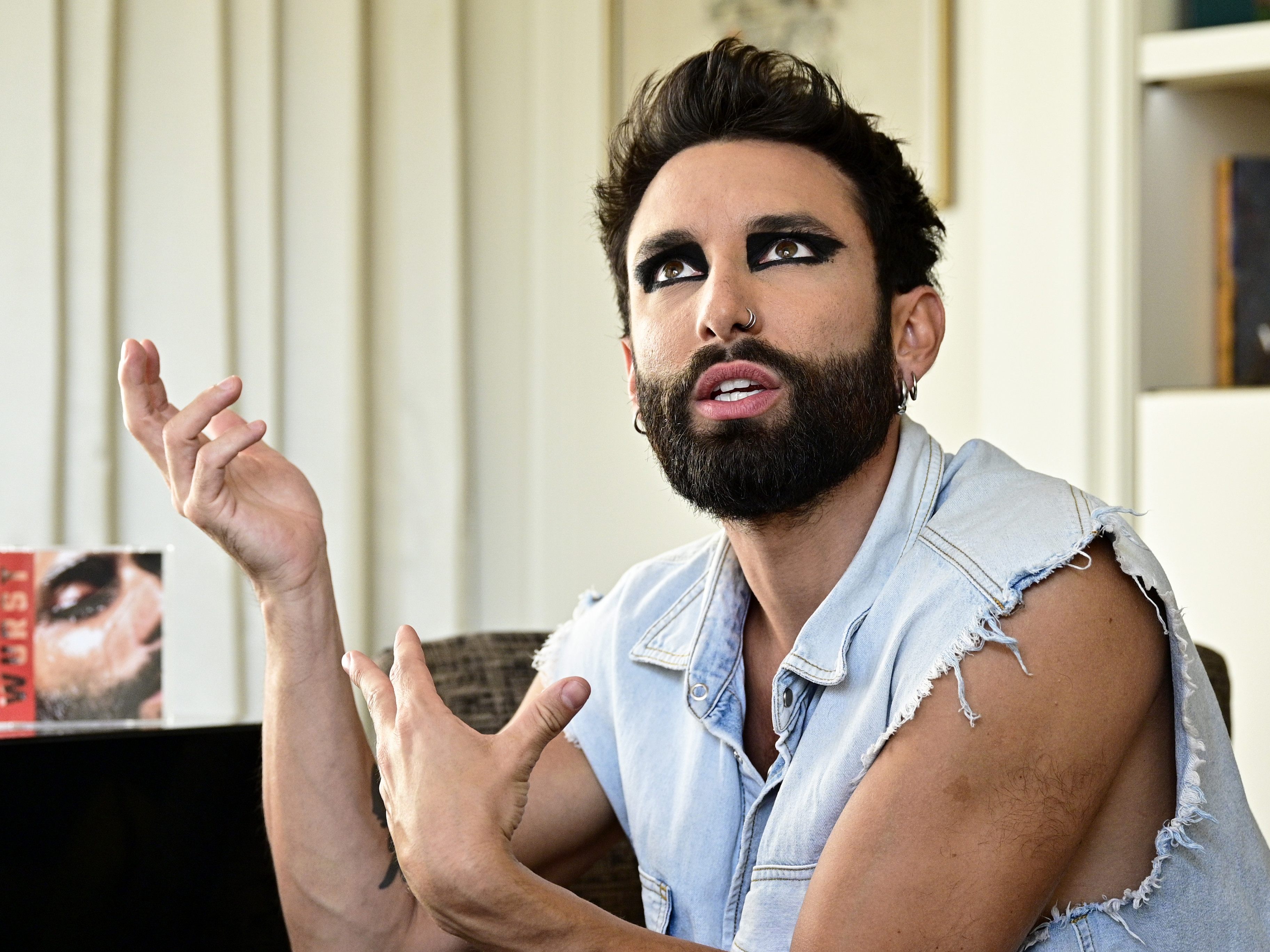 Conchita Wurst möchte ihre neue Single "All I Wanna Do" präsentieren. Conchita Wurst möchte ihre neue Single "All I Wanna Do" präsentieren.