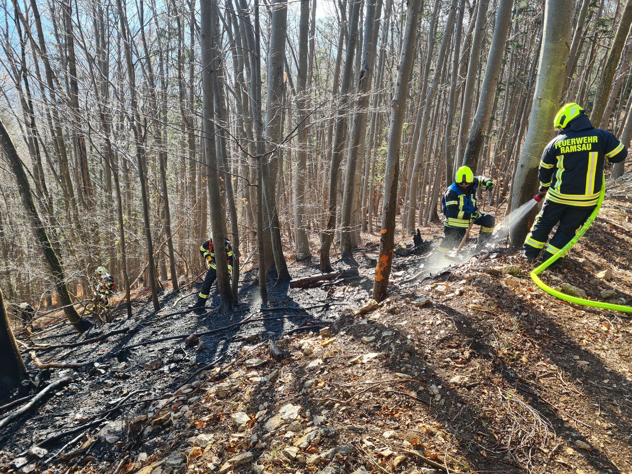 Nach rund vier Stunden wurde "Brand aus" gegeben.