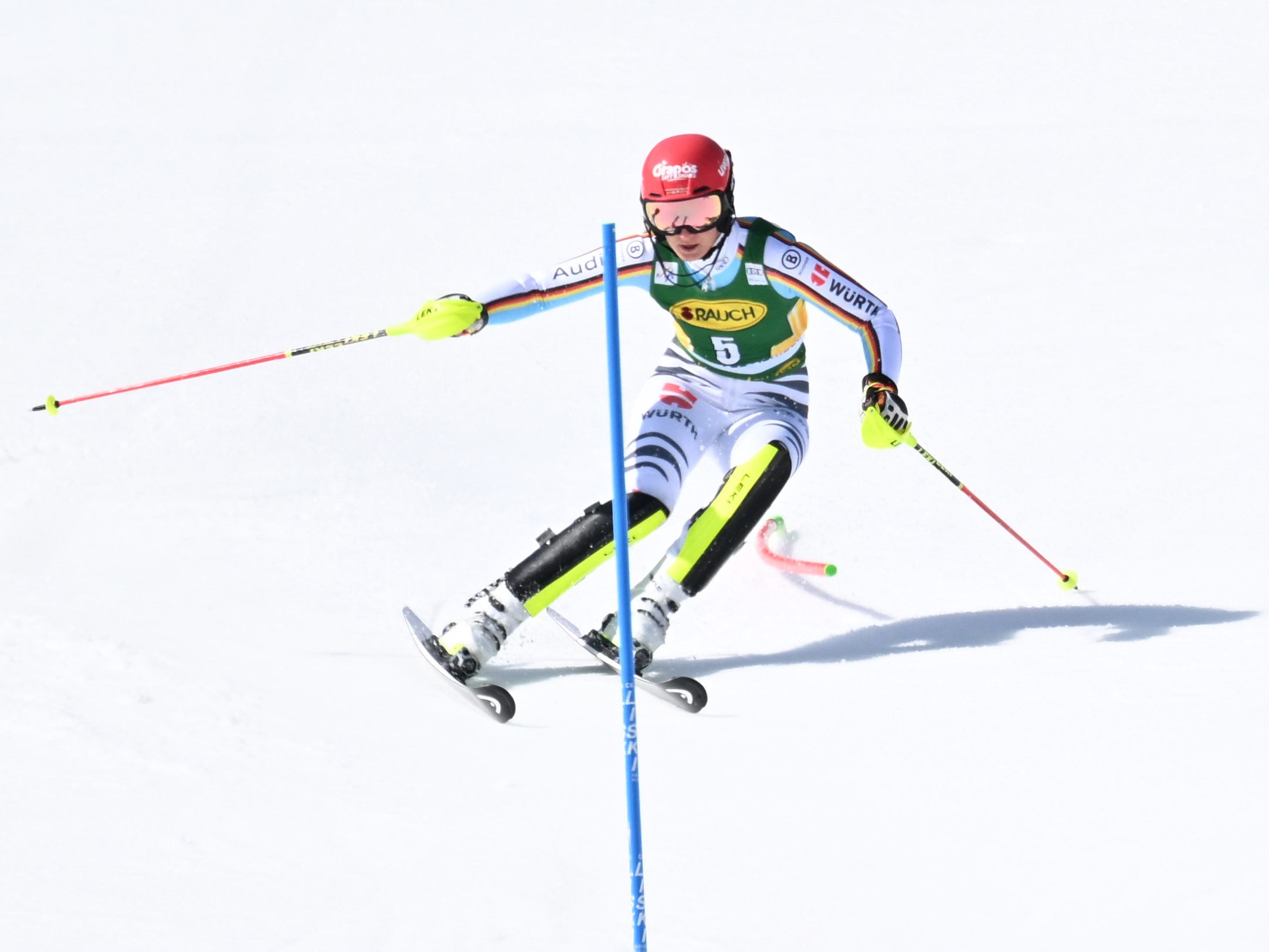 Lena Duerr führt nach dem ersten Durchgang in Meribel.