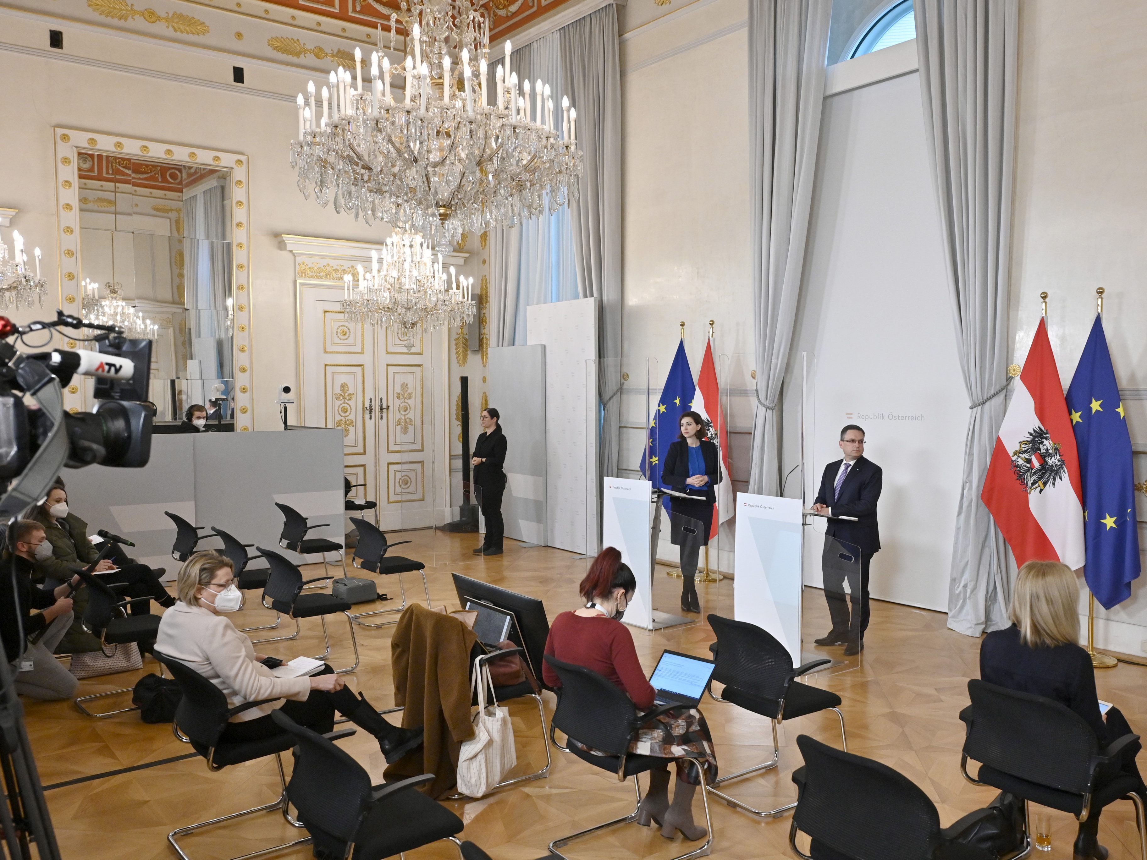 LIVE-Strea, zum Pressefoyer nach dem Ministerrat um 8.30 Uhr.