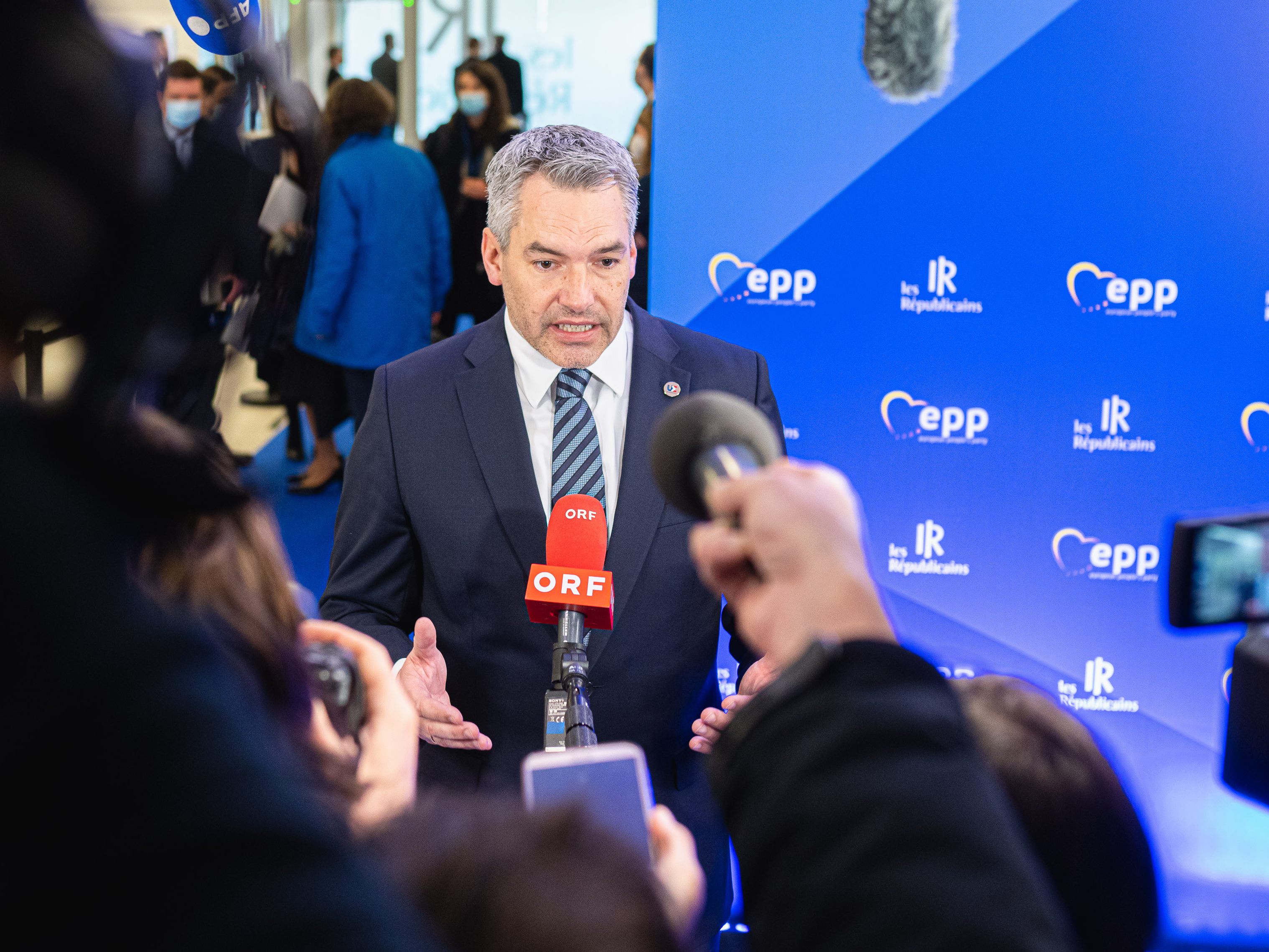Bundeskanzler Karl Nehammer (ÖVP) beim EU-Sondergipfel in Versailles am Donnerstag.