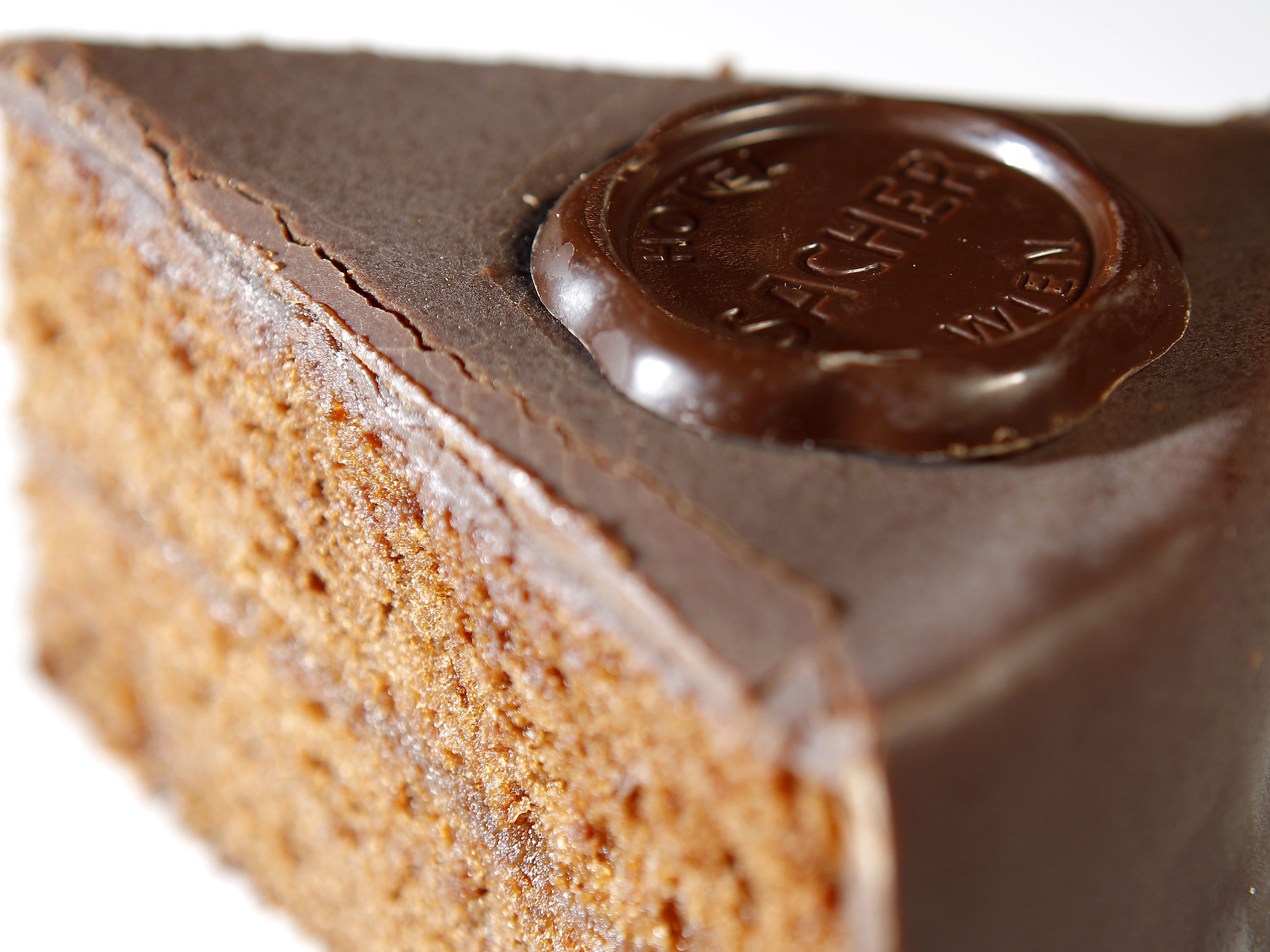 Drehstart für den Amazon-Studios-Film "Sachertorte" in Wien und Berlin. Drehstart für den Amazon-Studios-Film "Sachertorte" in Wien und Berlin.