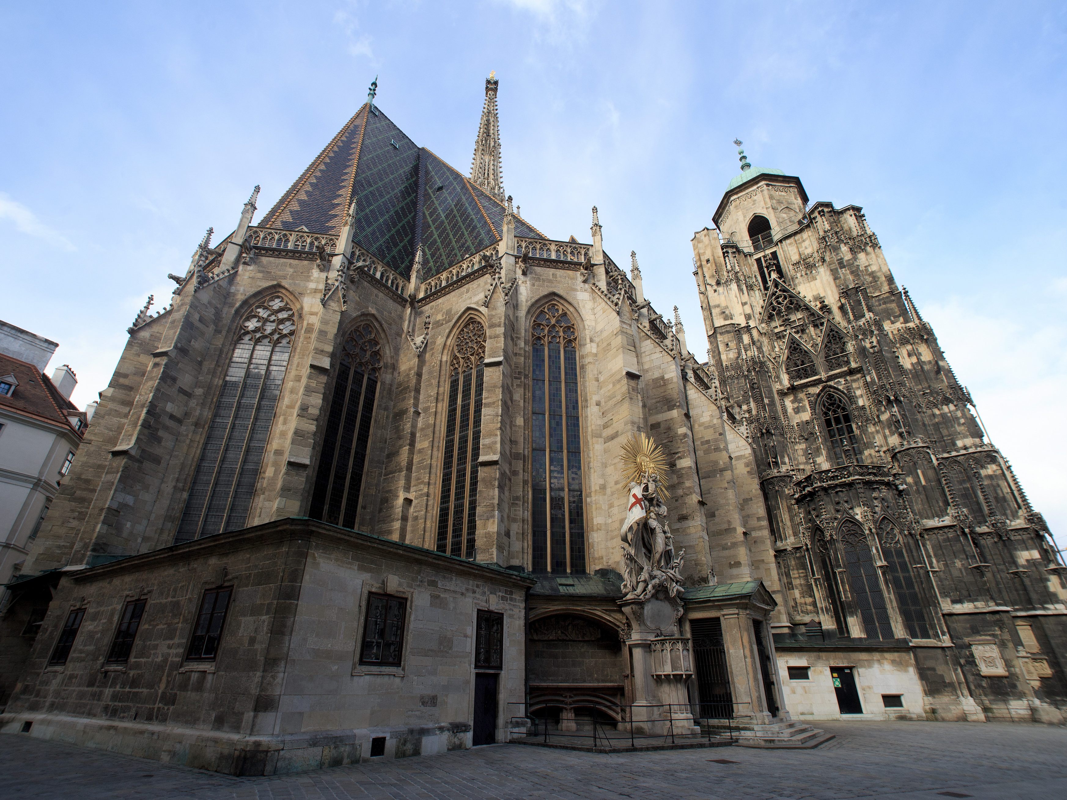 Der Hacker verschaffte sich Zugang über die Firewall und aktivierte die Glocken im Stephansdom.