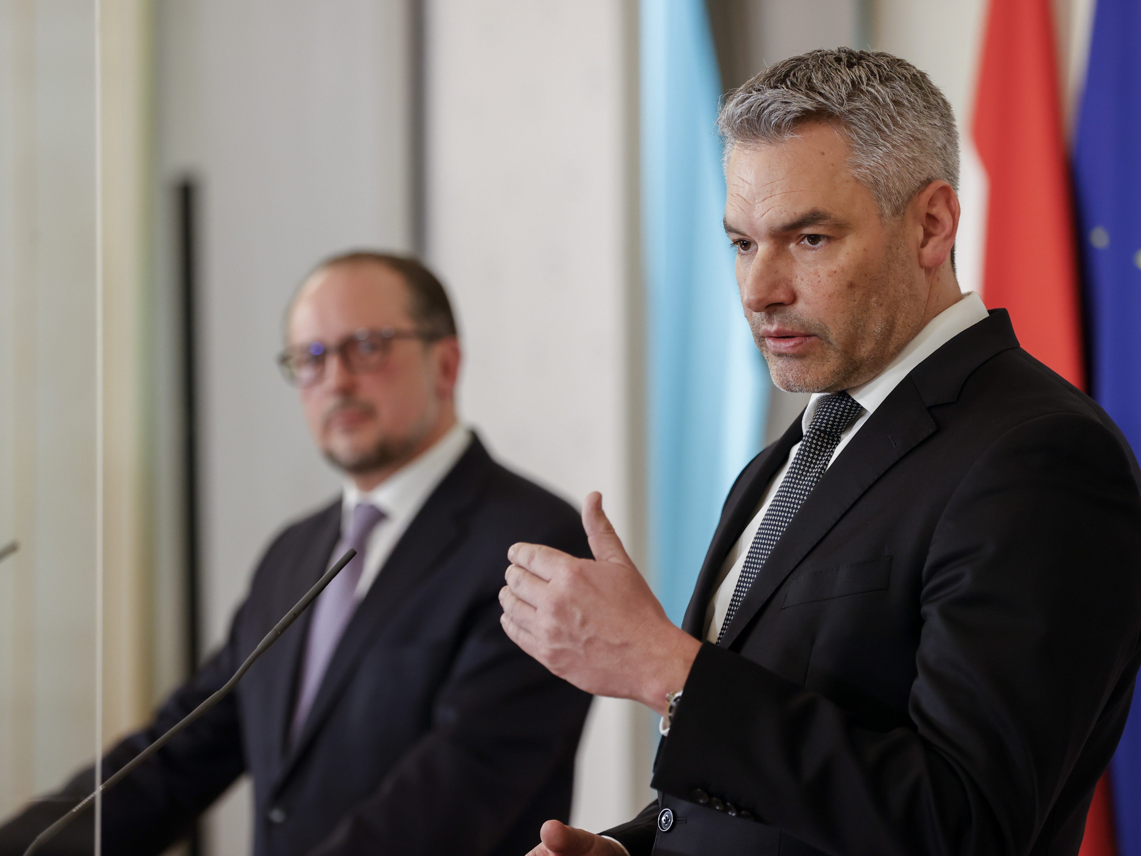 "Anti-russische Thetorik": Moskau übt scharfe Kritik an Nehammer und Schallenberg. "Anti-russische Thetorik": Moskau übt scharfe Kritik an Nehammer und Schallenberg.