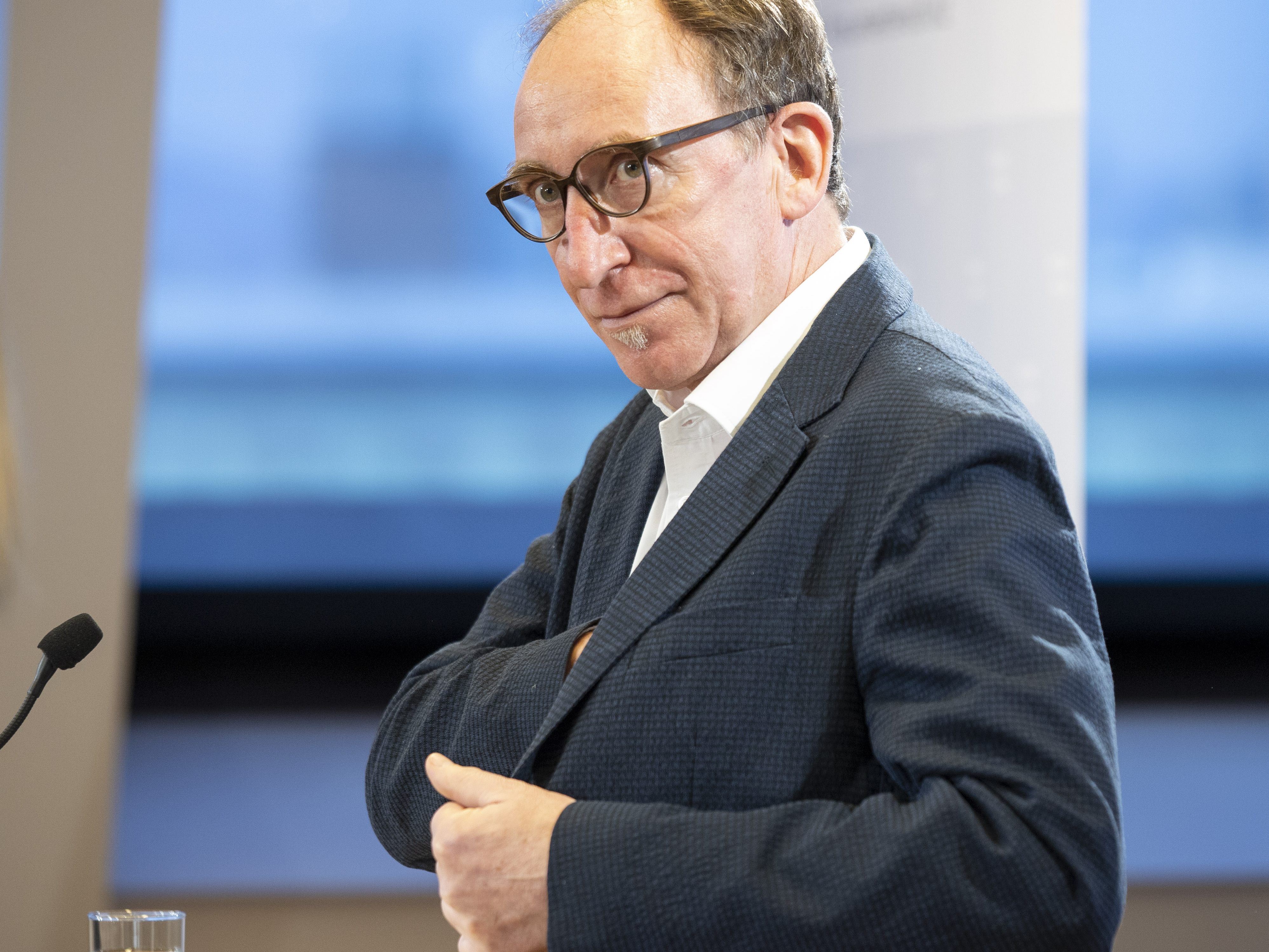 Verordnung: Neue Masken- und Quarantäneregeln weiterhin ausständig. Verordnung: Neue Masken- und Quarantäneregeln weiterhin ausständig.
