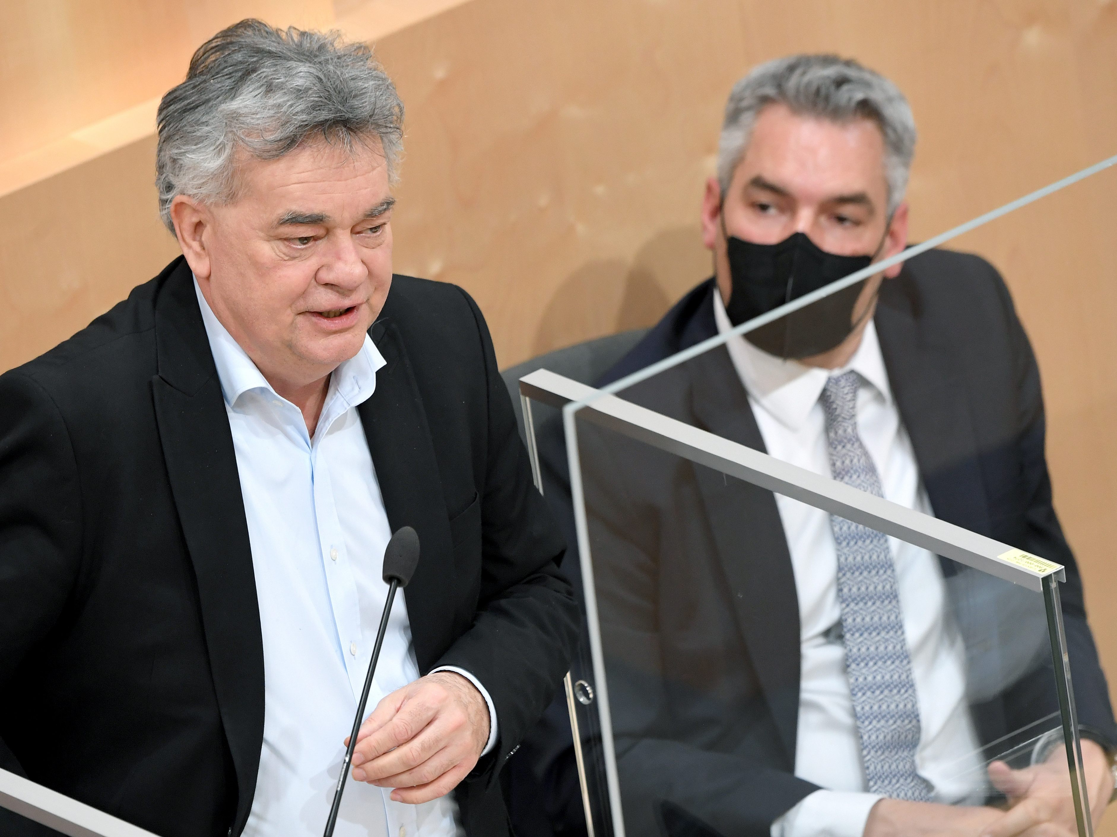 Bundesheer: Rückkehr von verpflichtenden Milizübungen? Gesprächsbereitschaft bei Kogler. Bundesheer: Rückkehr von verpflichtenden Milizübungen? Gesprächsbereitschaft bei Kogler.