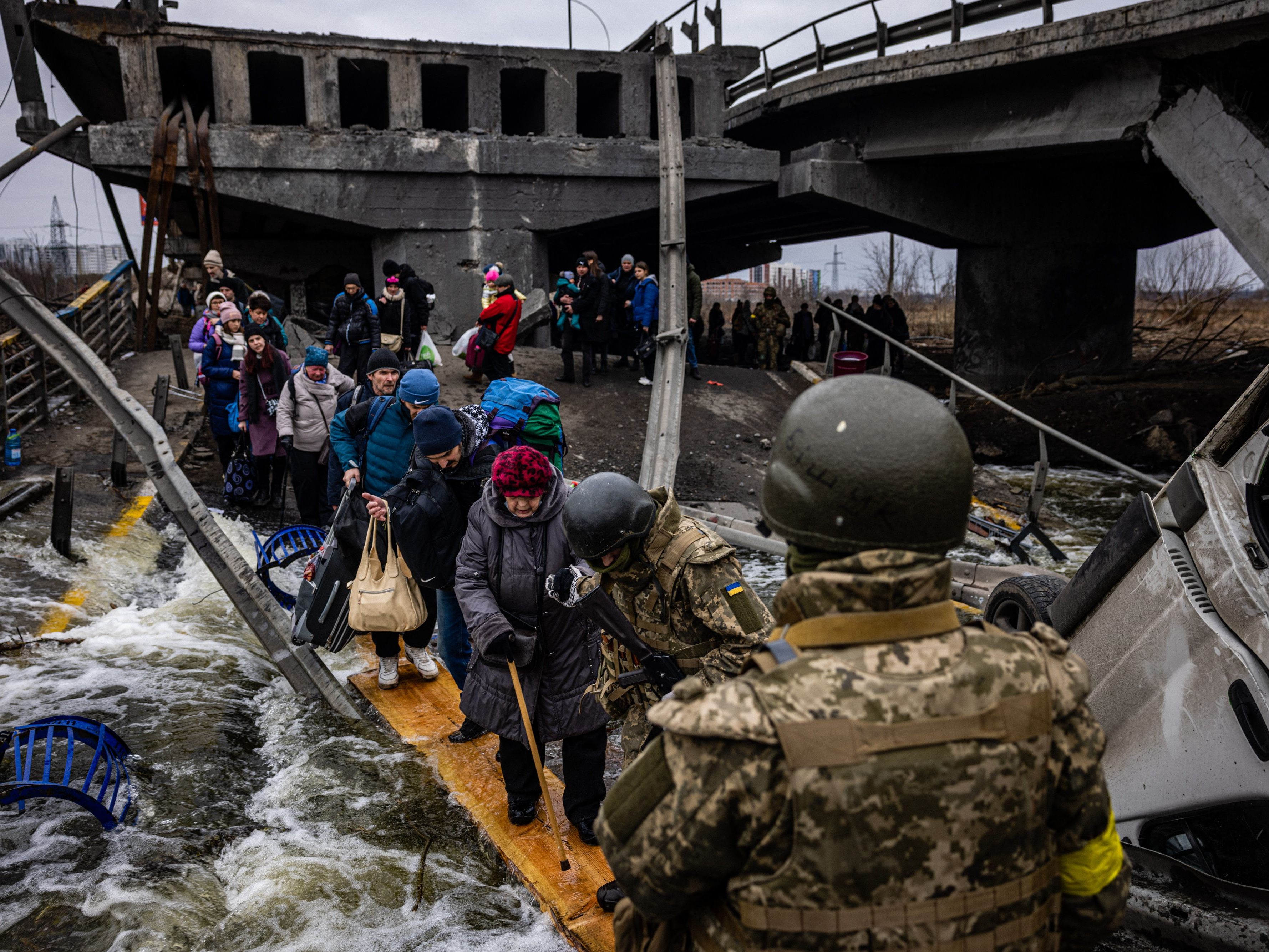 Am Dienstagvormittag sollen in der Ukraine lokale Waffenruhen gelten.