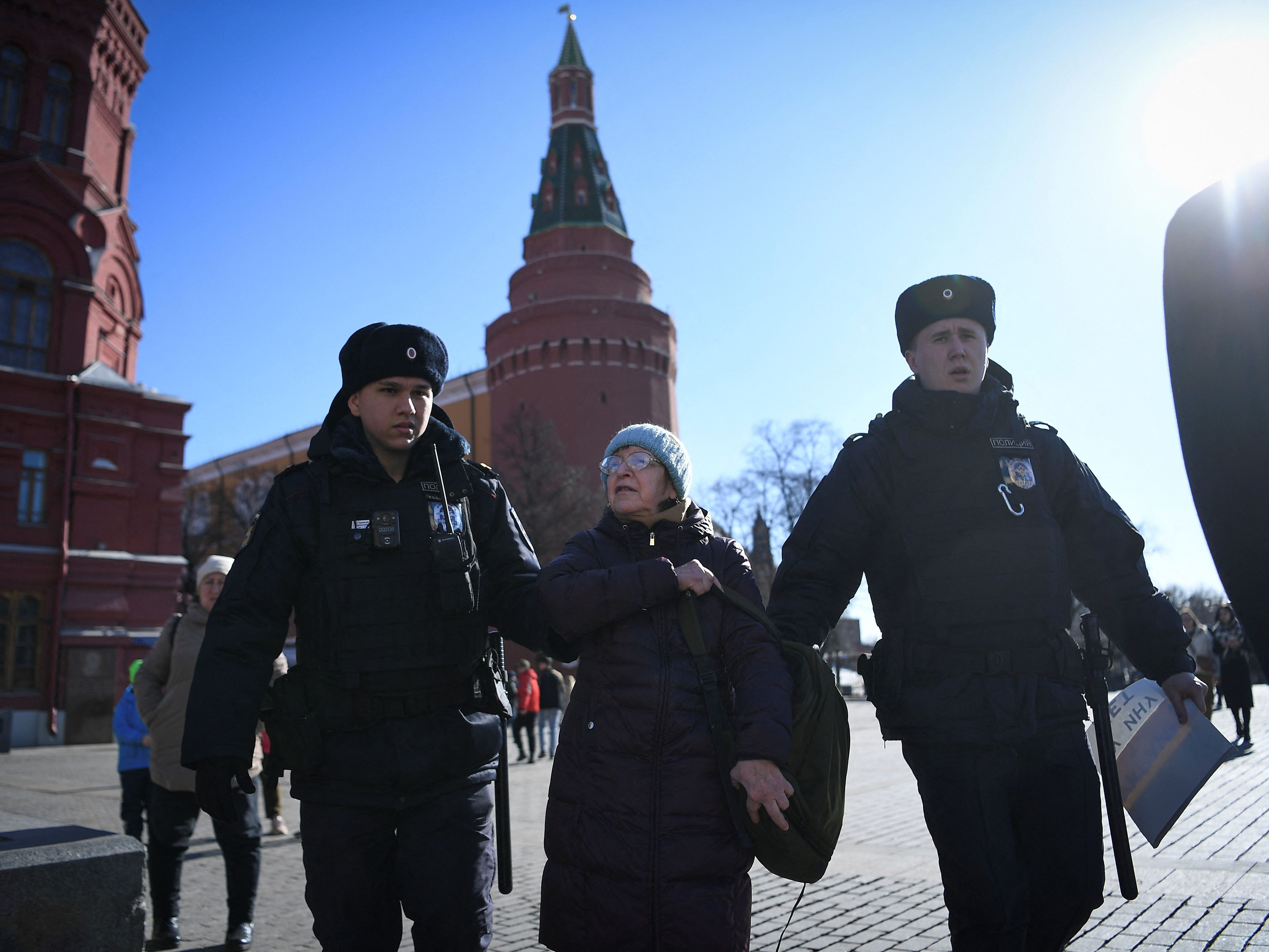 In mehreren russischen Städten kam es wieder zu Demonstrationen gegen den Ukraine-Krieg. In mehreren russischen Städten kam es wieder zu Demonstrationen gegen den Ukraine-Krieg.