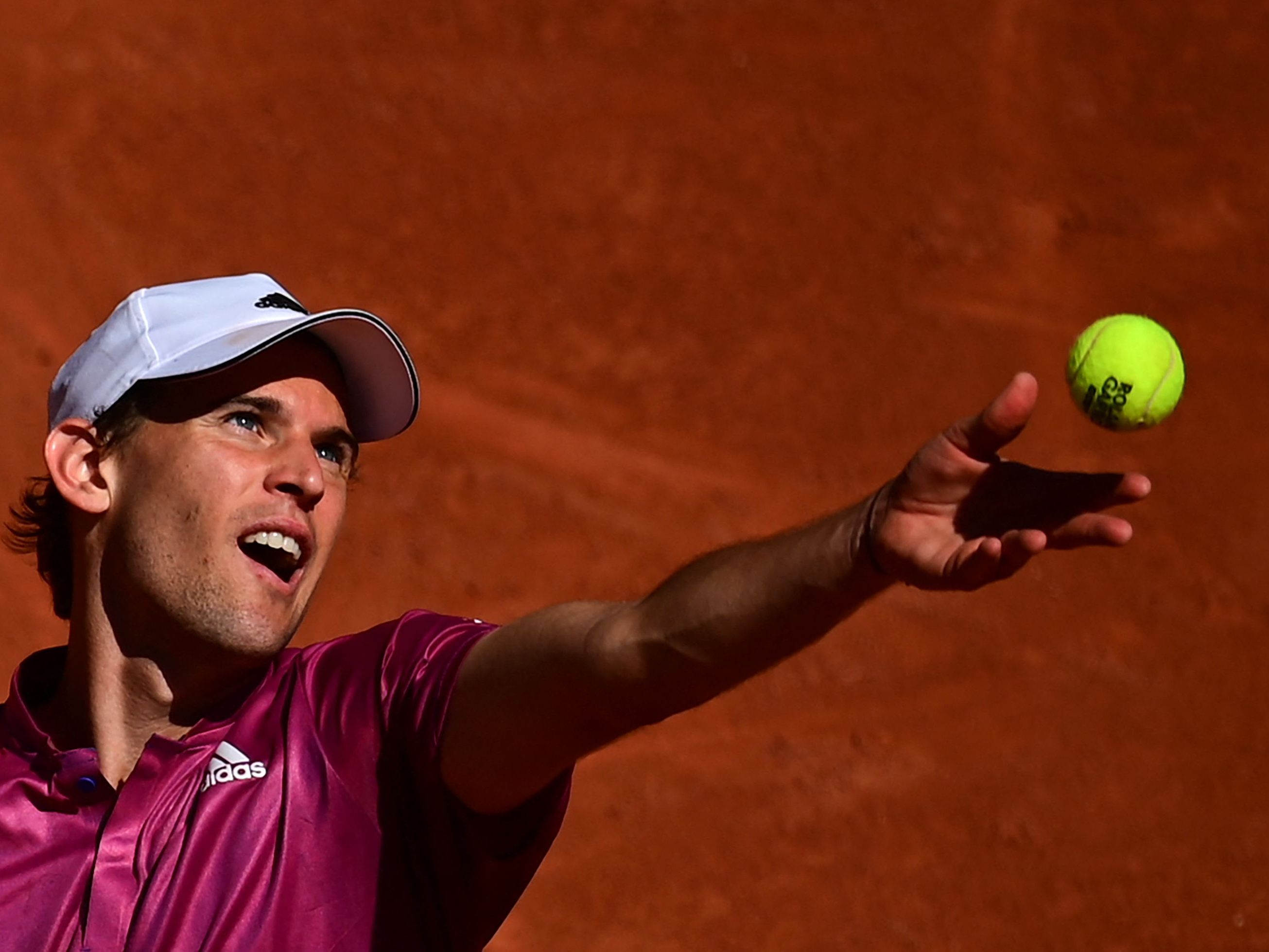 Ein Corona-Test bei Tennis-Star Dominic Thiem ist positiv ausgefallen.