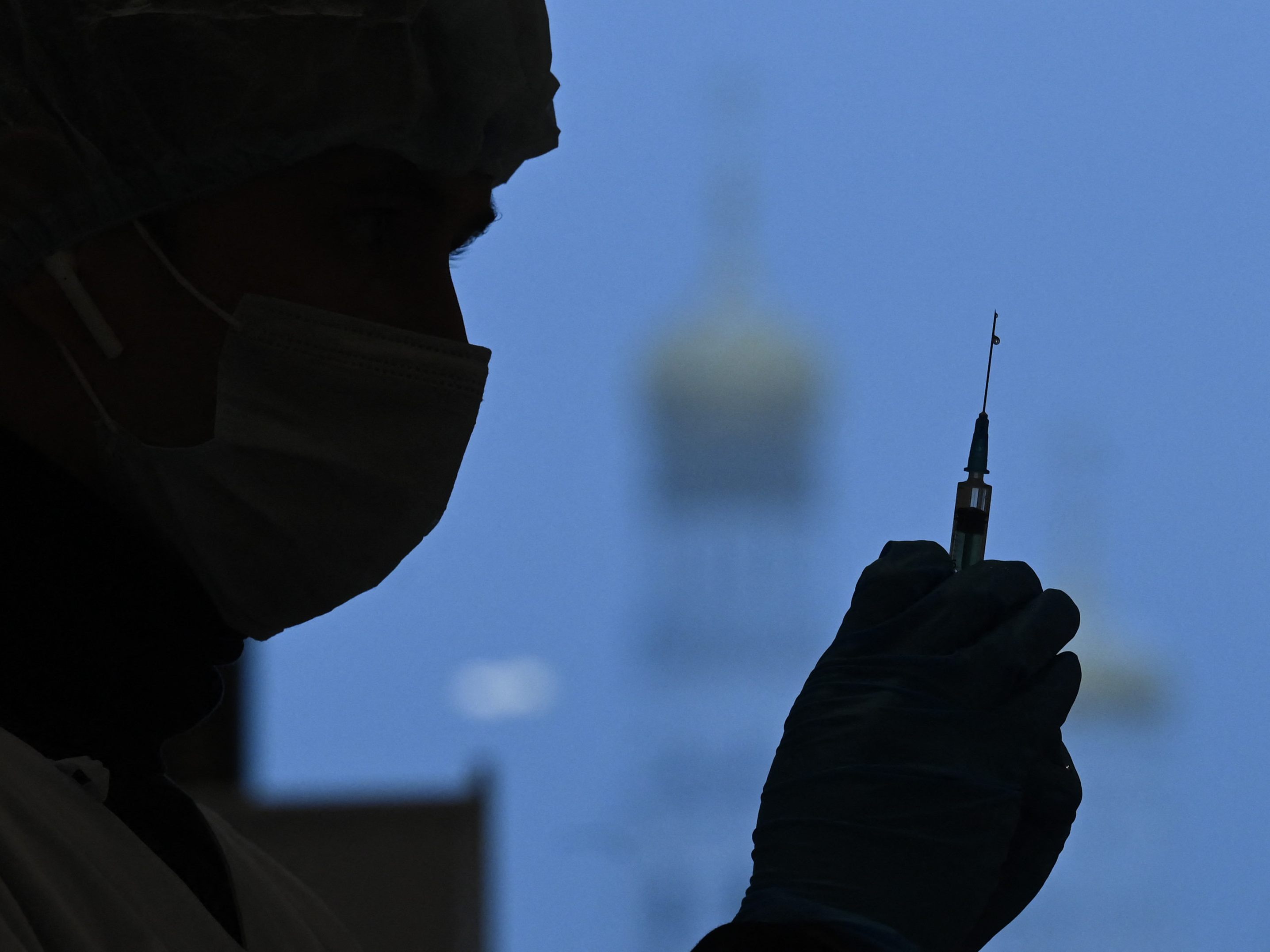 Prüfung von russischem Corona-Impfstoff Sputnik V wurde auf Eis gelegt.