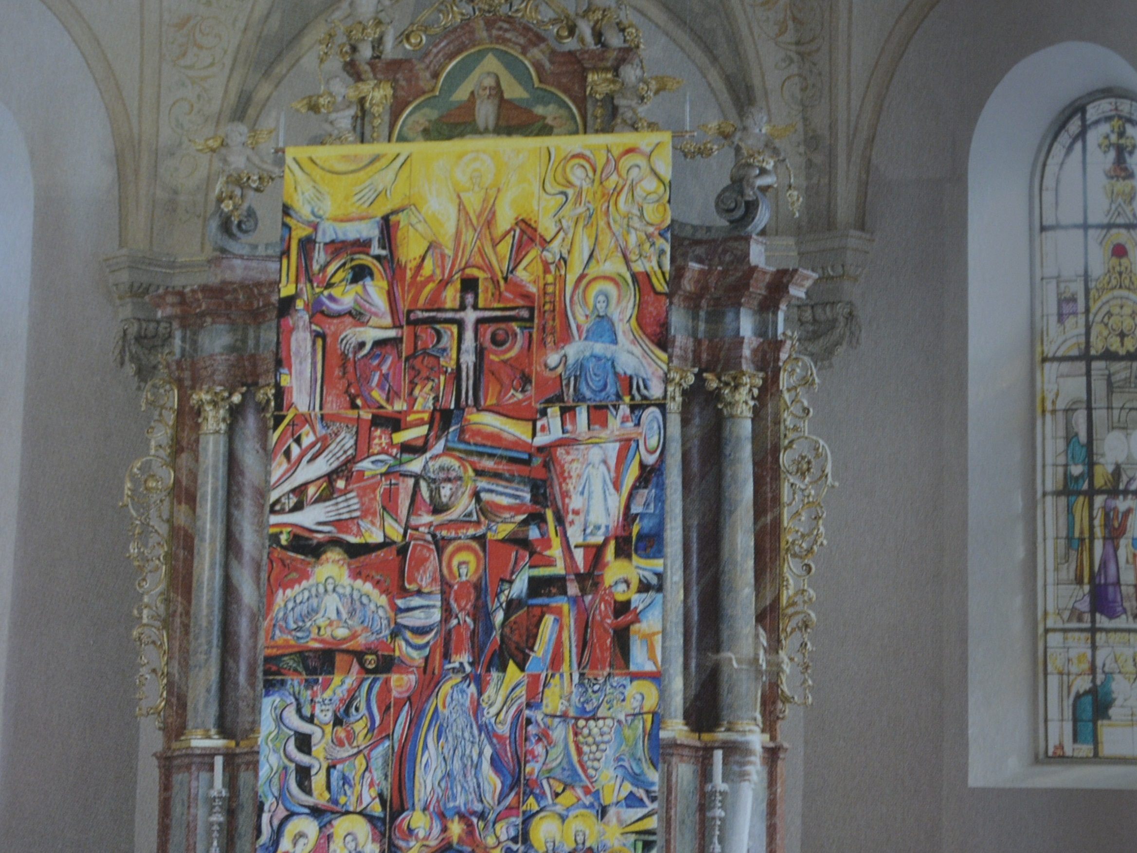 Das Fastentuch von Haselstauden verhüllt während der Fastenzeit den Altar der Wallfahrtskirche Maria Heimsuchung in Dornbirn. Das Fastentuch von Haselstauden verhüllt während der Fastenzeit den Altar der Wallfahrtskirche Maria Heimsuchung in Dornbirn.