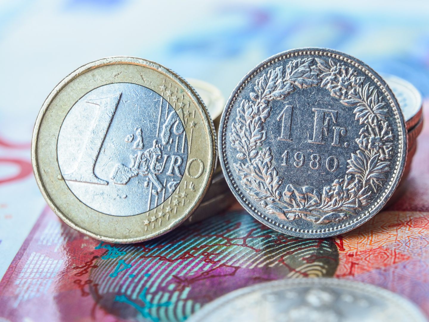 Franken-Euro-Parität hergestellt Franken-Euro-Parität hergestellt