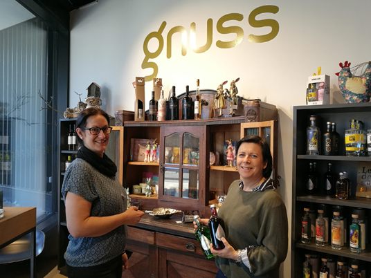 "Gnuss" "Gnuss"