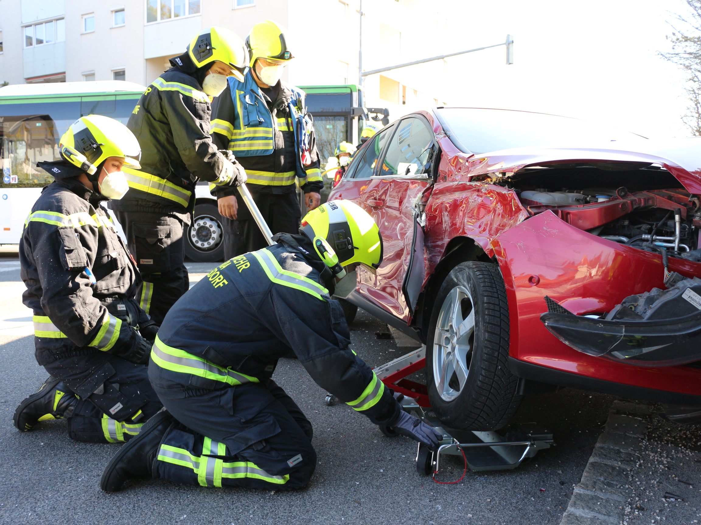 Niederösterreich: Zusammenstoß in Maria Enzersdorf.