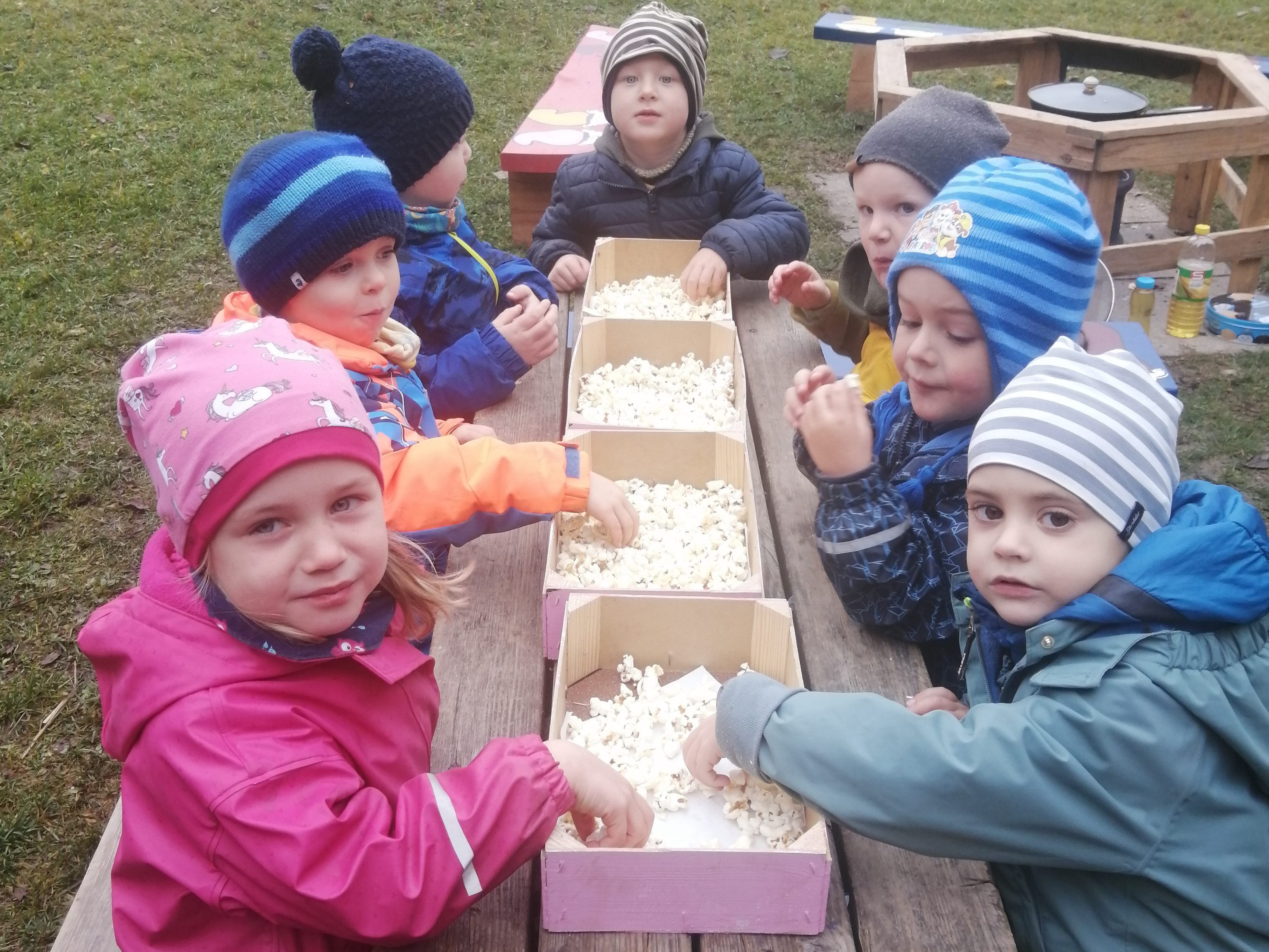 Popcorn vom Lagerfeuer