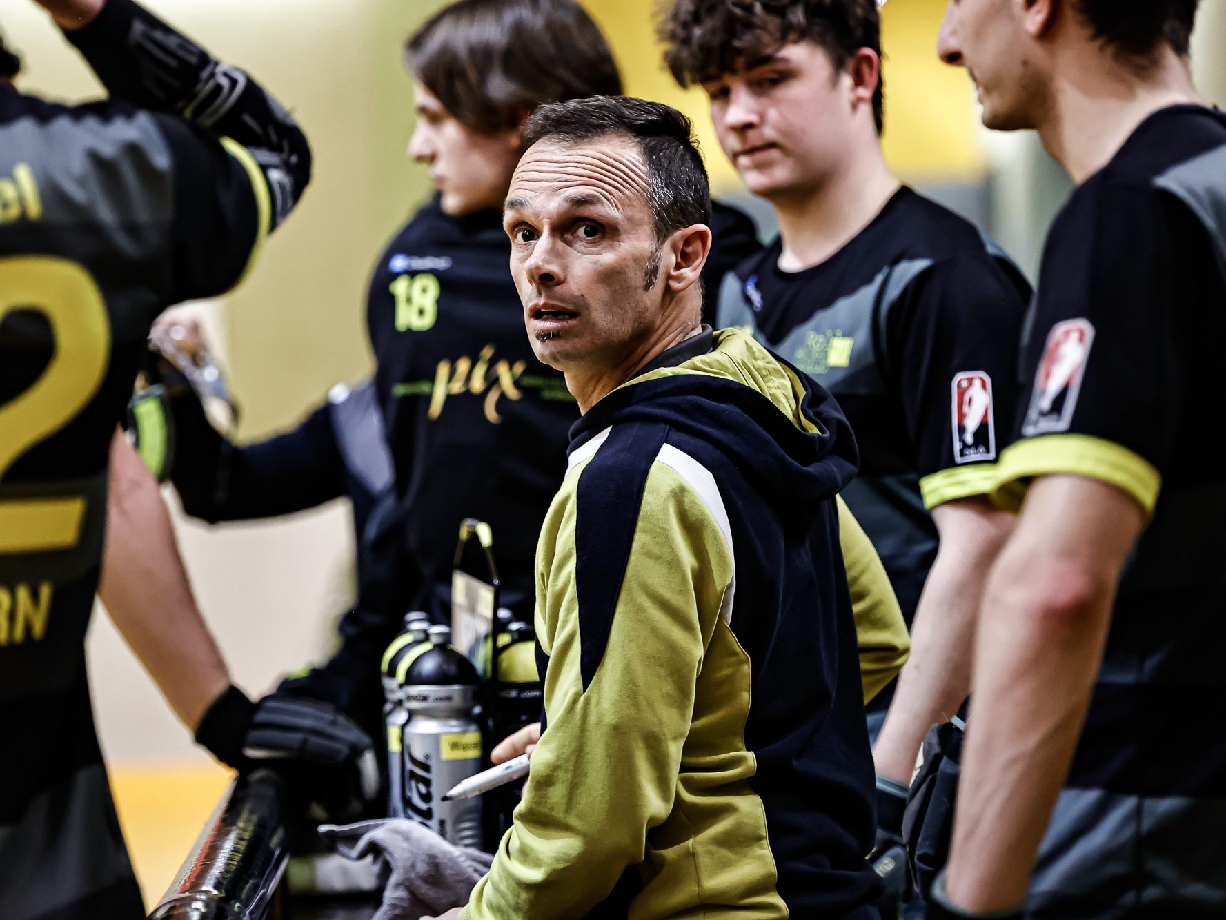Coach Francesco Dolce beim Timeout.