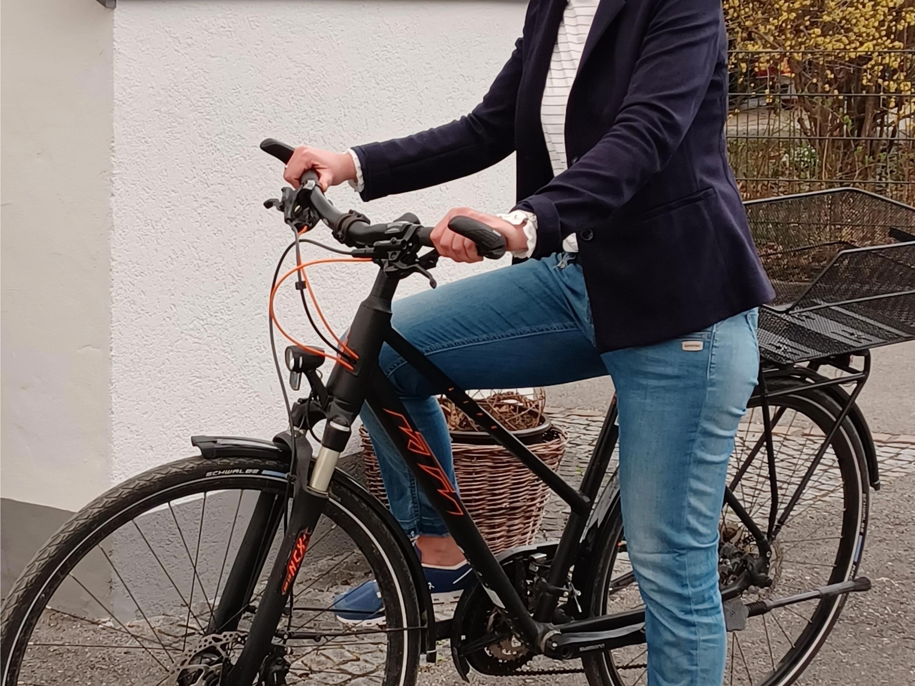 Manuela Ederer ruft zur großen Fahrradspenden-Aktion auf! Manuela Ederer ruft zur großen Fahrradspenden-Aktion auf!