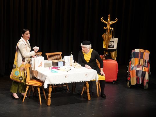 Oma Lilli und Tochter Irma beim humoristischen „Durchanand“ in der Remise Bludenz. Oma Lilli und Tochter Irma beim humoristischen „Durchanand“ in der Remise Bludenz.