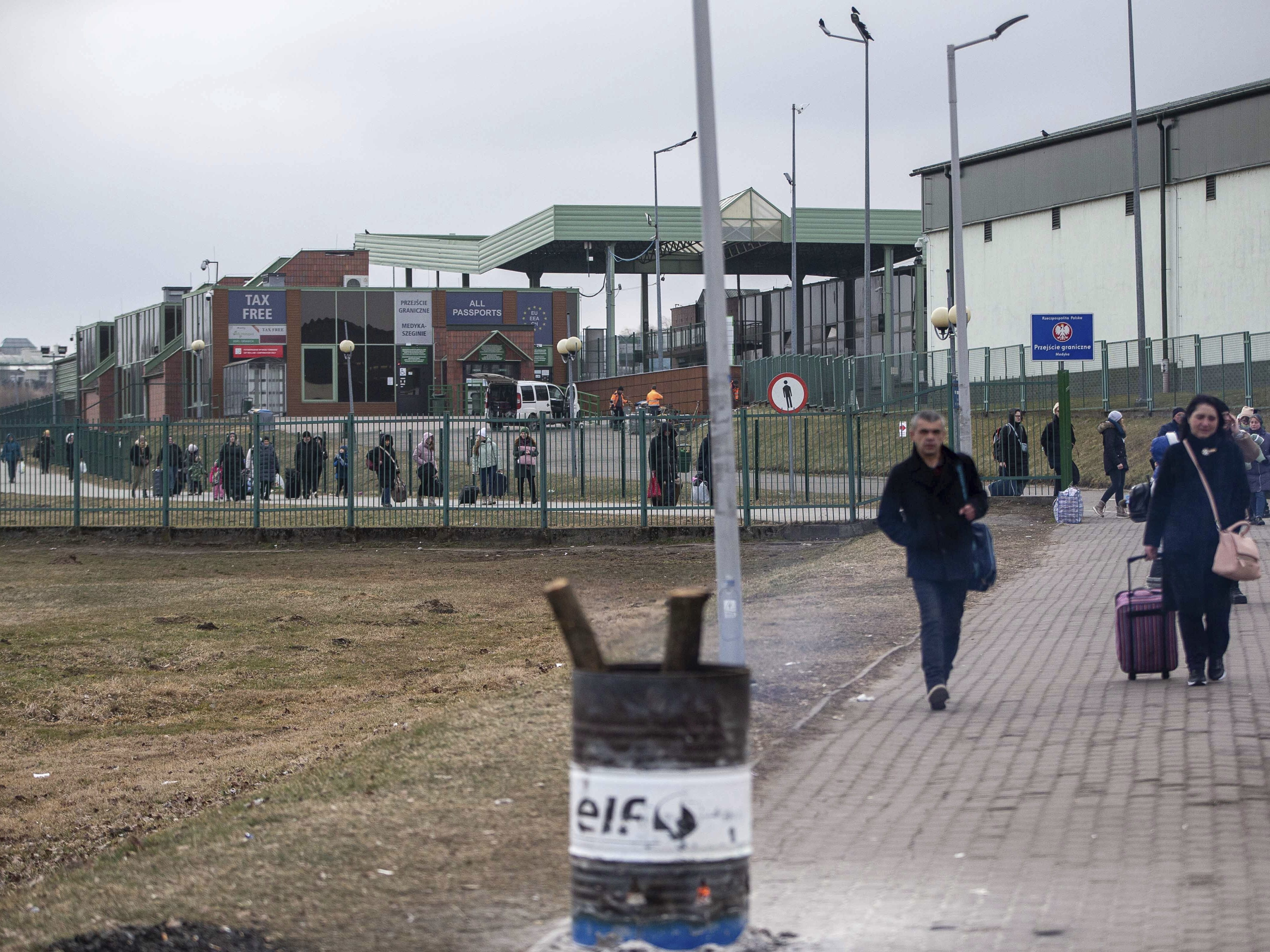 Der UNHCR-Chef erwartet über 2 Millionen Ukraine-Flüchtlinge.