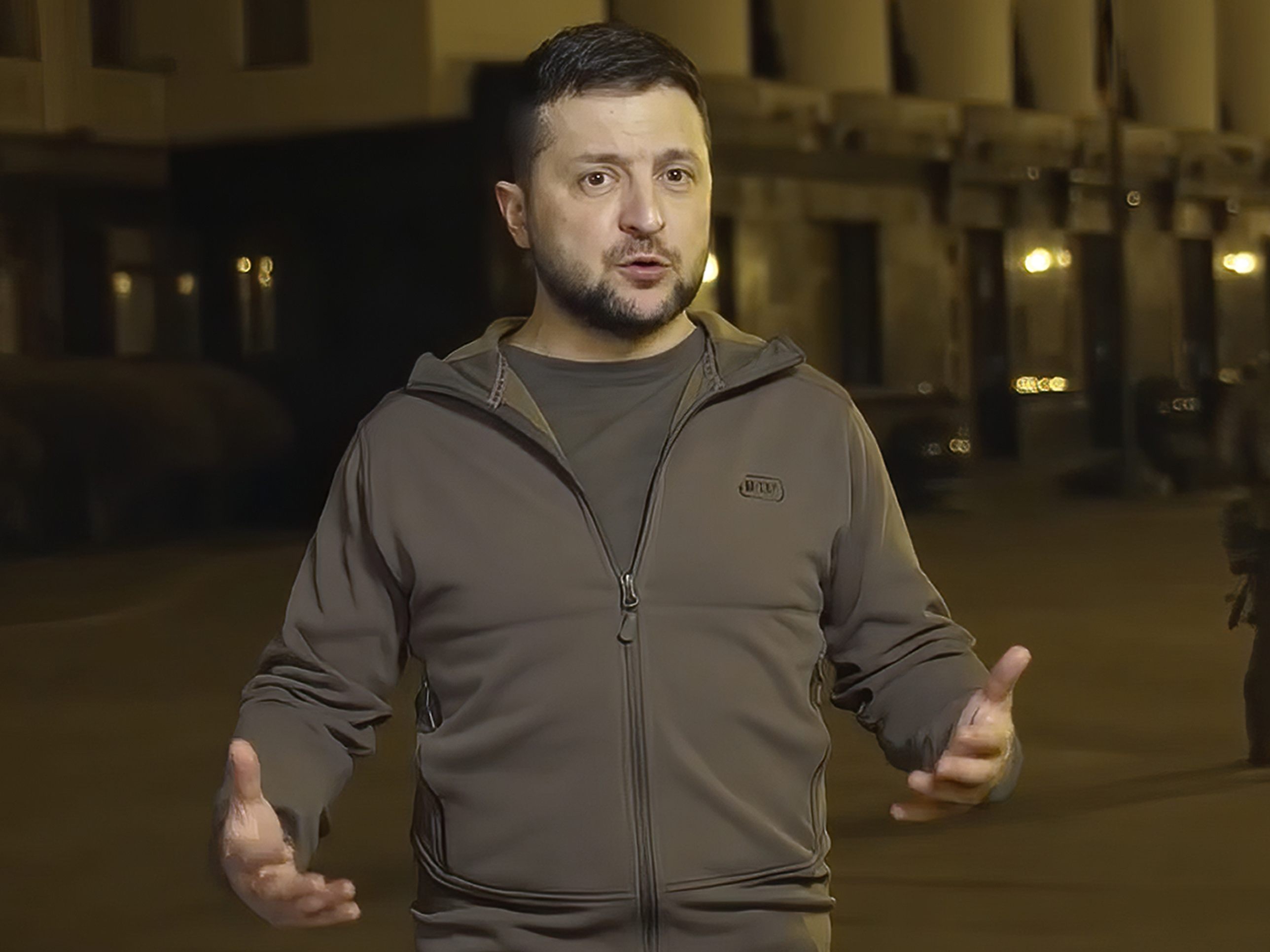 Der ukrainische Präsidnet Wolodymyr Selenskyj rief Menschena auf der ganzen Welt zum Protest gegen den russischen Angriffskrieg auf. Der ukrainische Präsidnet Wolodymyr Selenskyj rief Menschena auf der ganzen Welt zum Protest gegen den russischen Angriffskrieg auf.