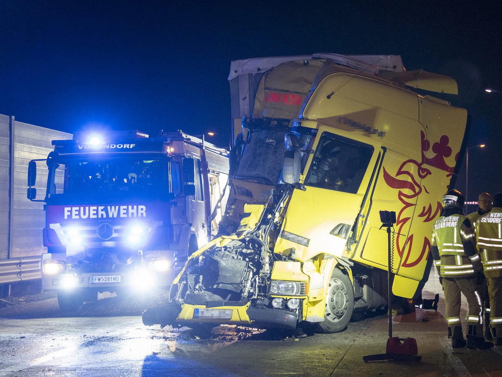 Am Donnerstag kam es zu einem Auffahrunfall mit drei Lkw auf der S1 im Bezirk Mödling.