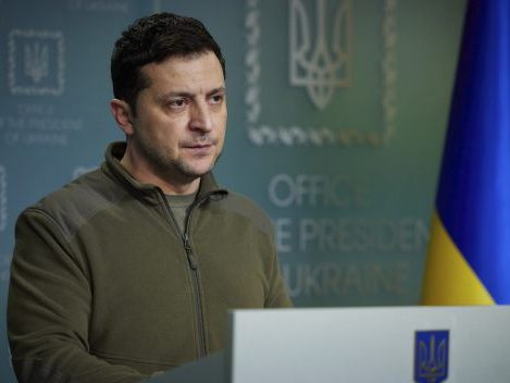 Selenskyj sprach im Zusammenhang mit dem Beschuss eines ukrainsichen AKWs durch russische Truppen von "Nuklear-Terror". Selenskyj sprach im Zusammenhang mit dem Beschuss eines ukrainsichen AKWs durch russische Truppen von "Nuklear-Terror".