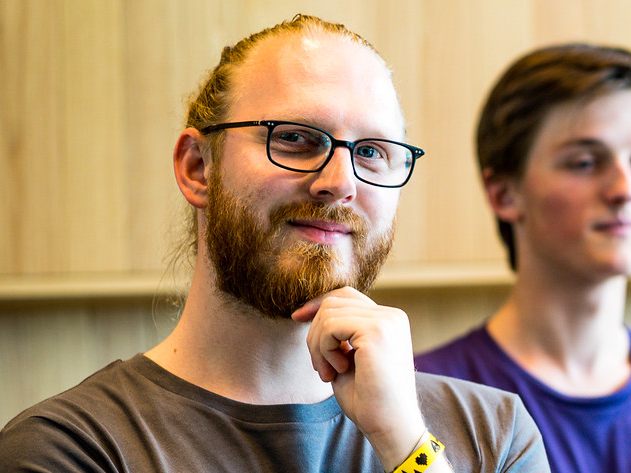 Christoph BENEDIKT, langjähriges Mitglied und mit einer 50-prozentigen Position ab 1. Mai 2022 Geschäftsführer der Plattform für digitale Initiativen.