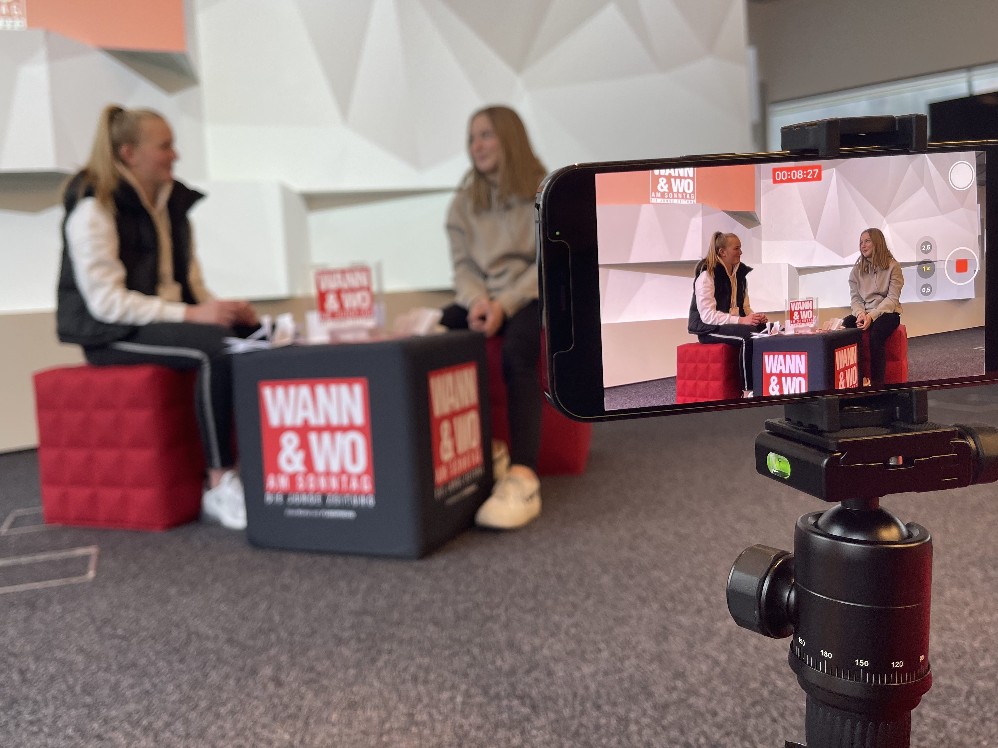 Laura und Hannah Wrann.