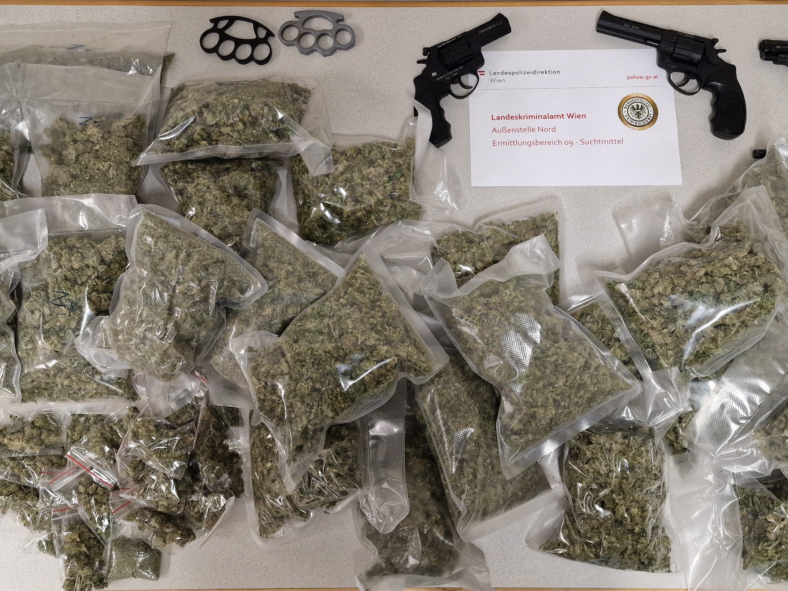 Wiener Polizei fasste vier Marihuana-Dealer in Hollabrunn.