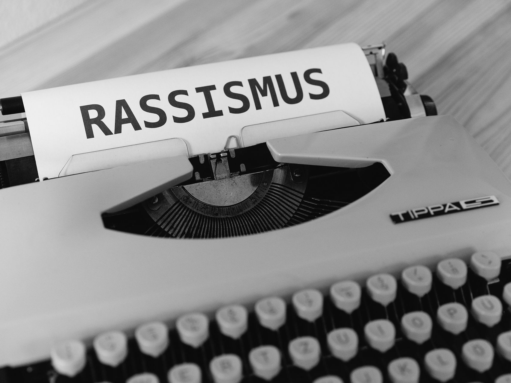 Der Rassismus-Report 2021 von ZARA legt bedenkliche Zahlen offen Der Rassismus-Report 2021 von ZARA legt bedenkliche Zahlen offen