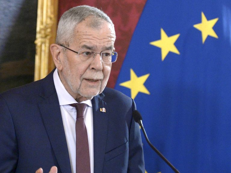 Bundespräsident Van der Bellen betont, es gehe aktuell auch darum, Rezession und Arbeitslosigkeit abzuwenden Bundespräsident Van der Bellen betont, es gehe aktuell auch darum, Rezession und Arbeitslosigkeit abzuwenden