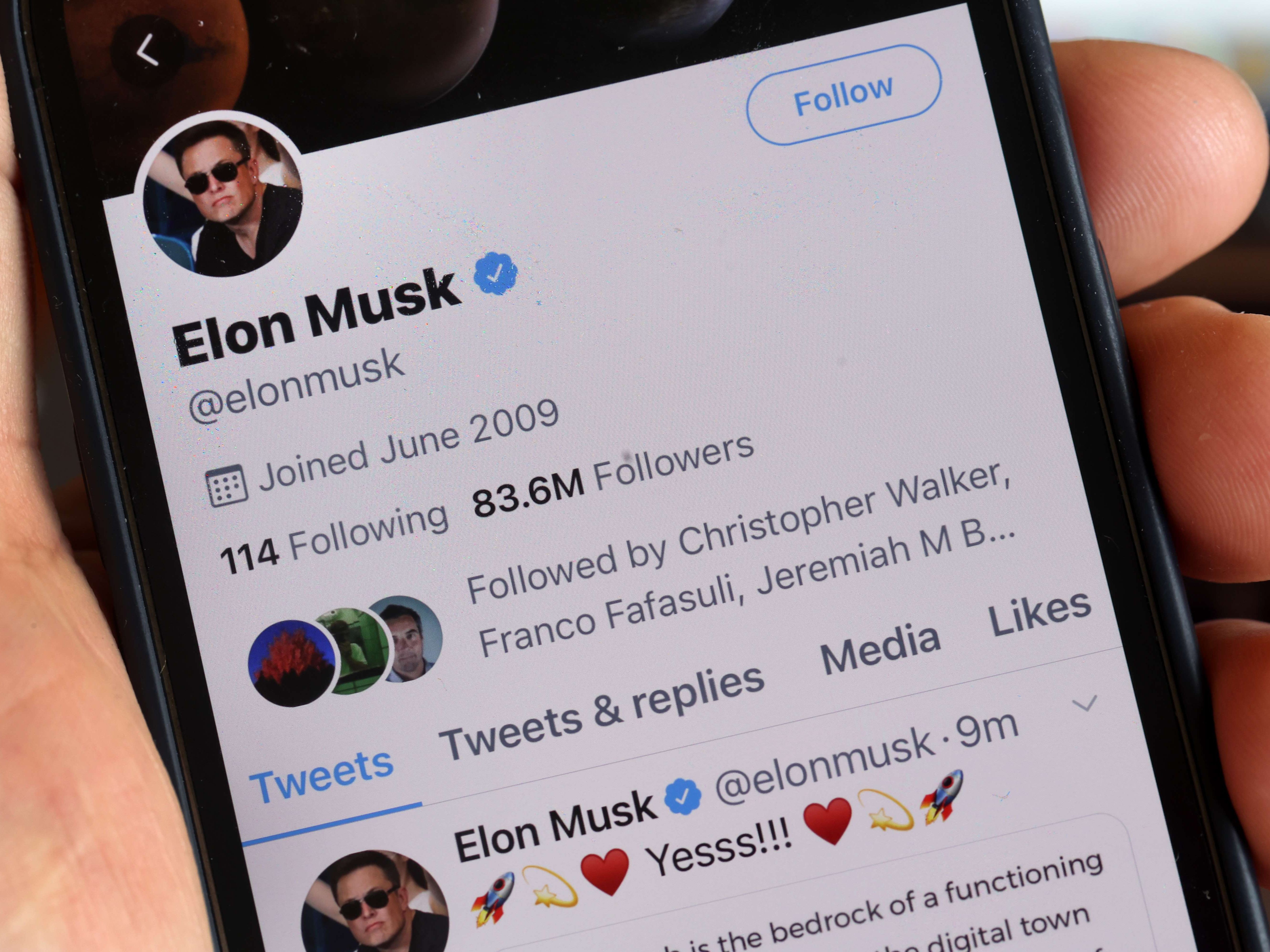 Tesla-Chef Elon Musk kauft Twitter für 44 Milliarden Dollar. Tesla-Chef Elon Musk kauft Twitter für 44 Milliarden Dollar.