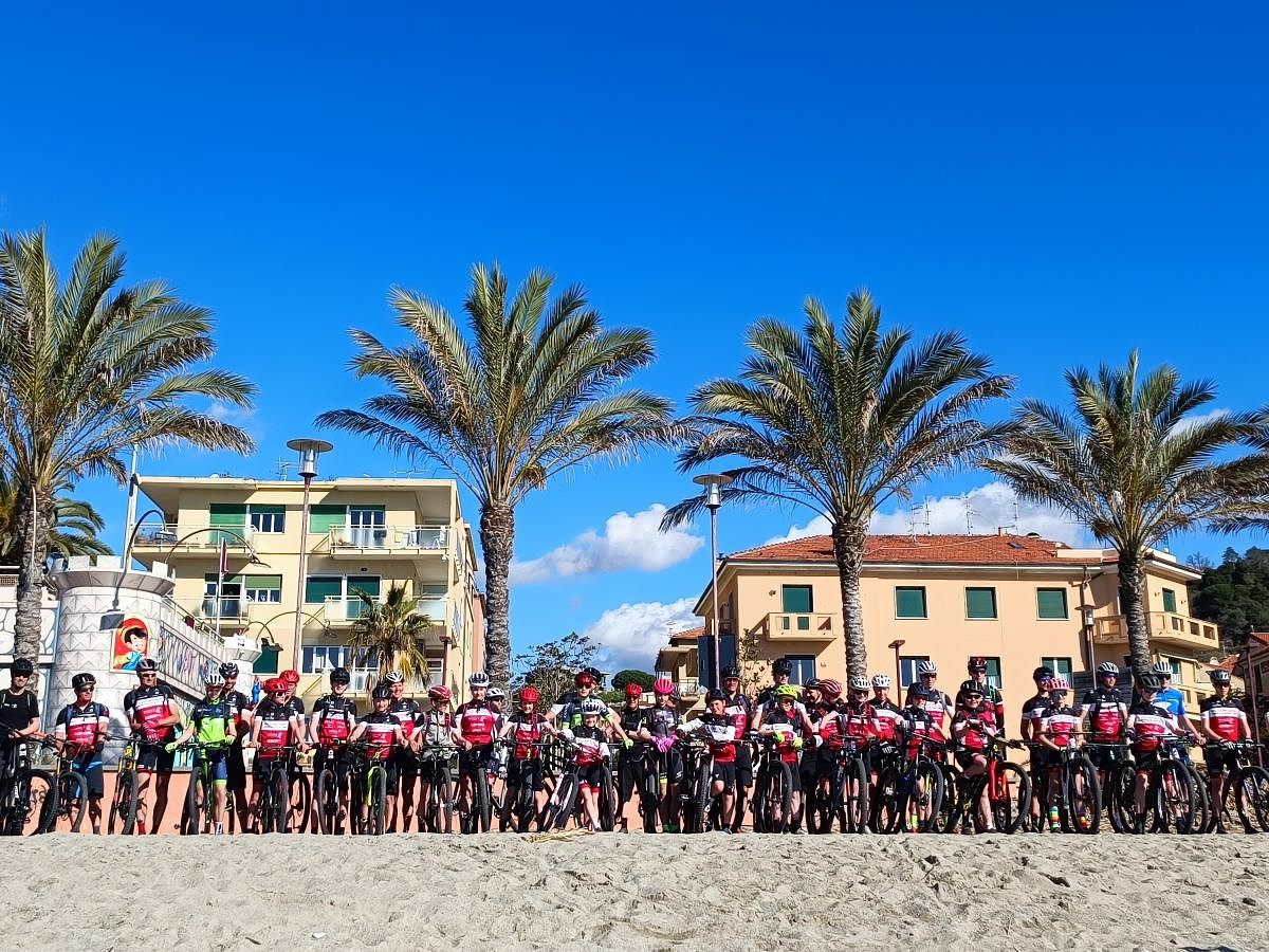 Die Bikerinnen und Biker vom RV Dornbirn erlebten aufregende Tage im Trainingslager in Finale Ligure. Die Bikerinnen und Biker vom RV Dornbirn erlebten aufregende Tage im Trainingslager in Finale Ligure.