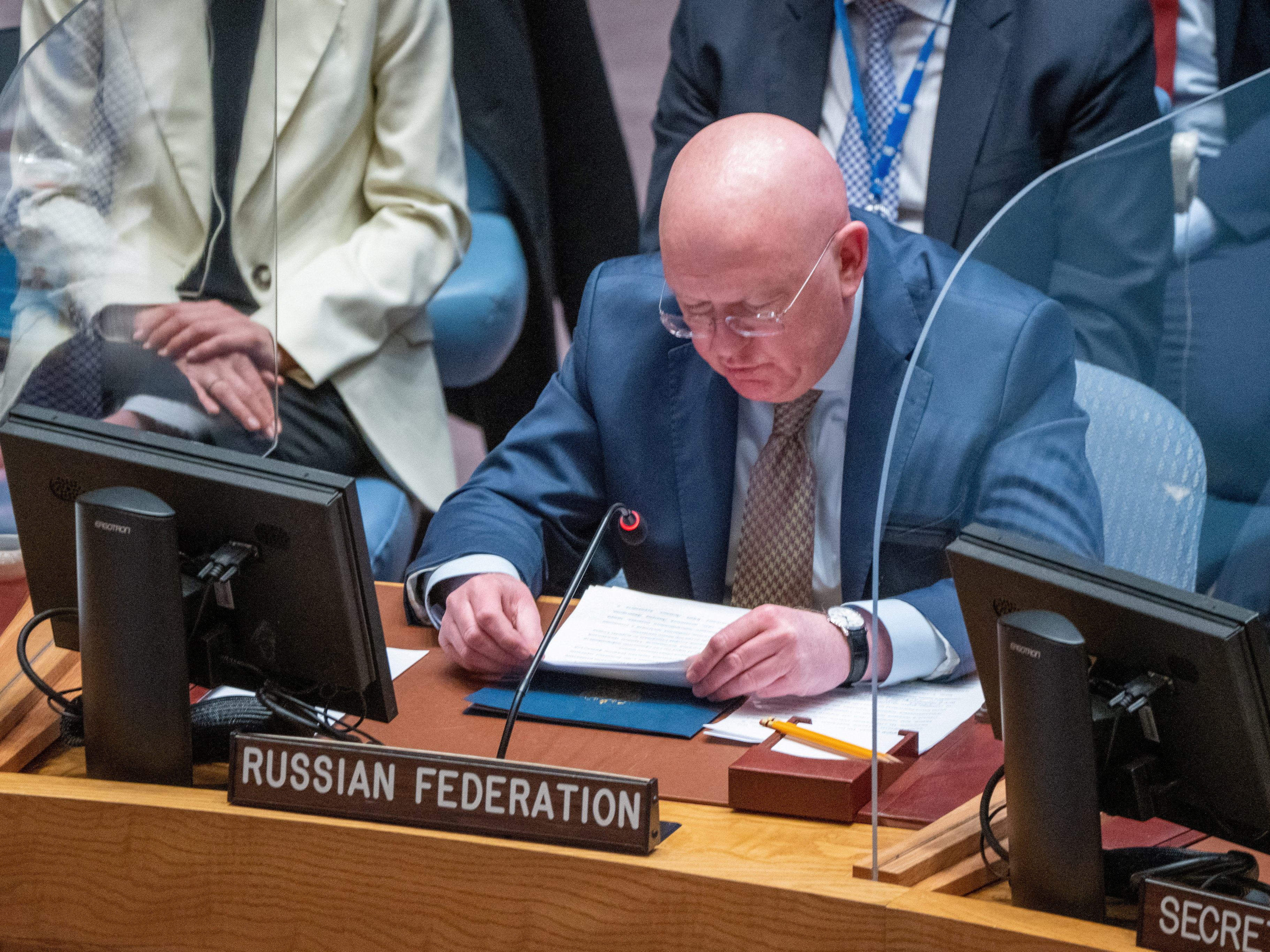 UNO-Vertreter Russlands behauptet, dass westliche Aussagen über Gräueltaten in Butscha (Ukraine) Lügen sind.