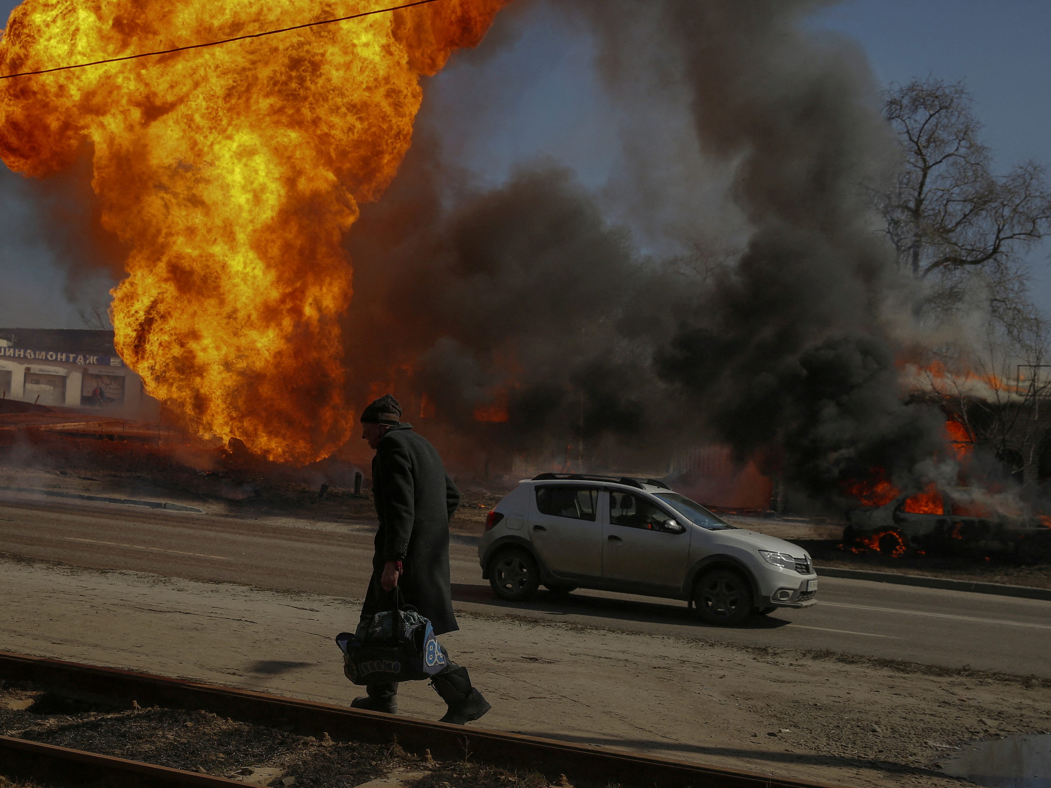 Putins Armee sammelt sich für einen Großangriff aus dem Osten.