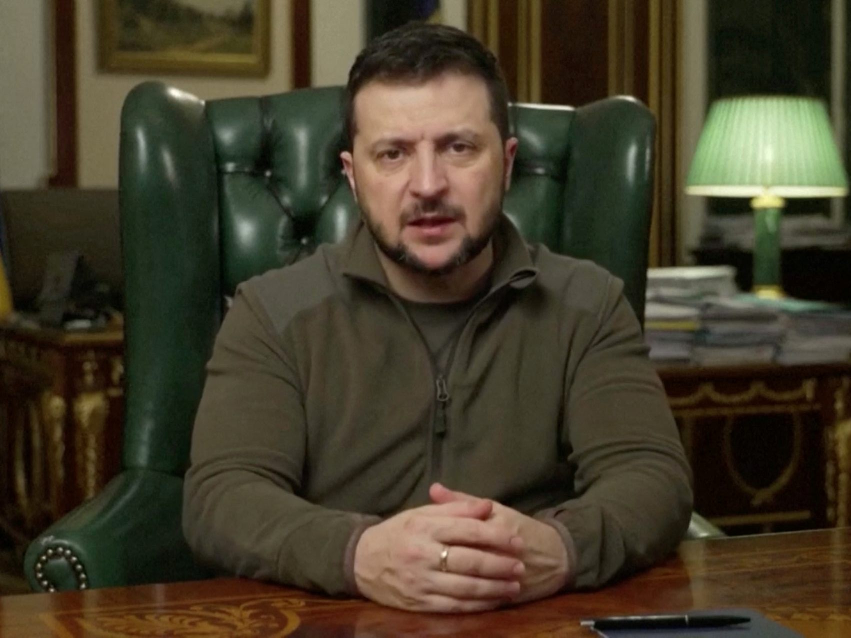 Der ukrainische Präsident Selenskyj äußerte Zweifel an Europas Entschlossenheit den Druck auf Russland zu erhöhen.