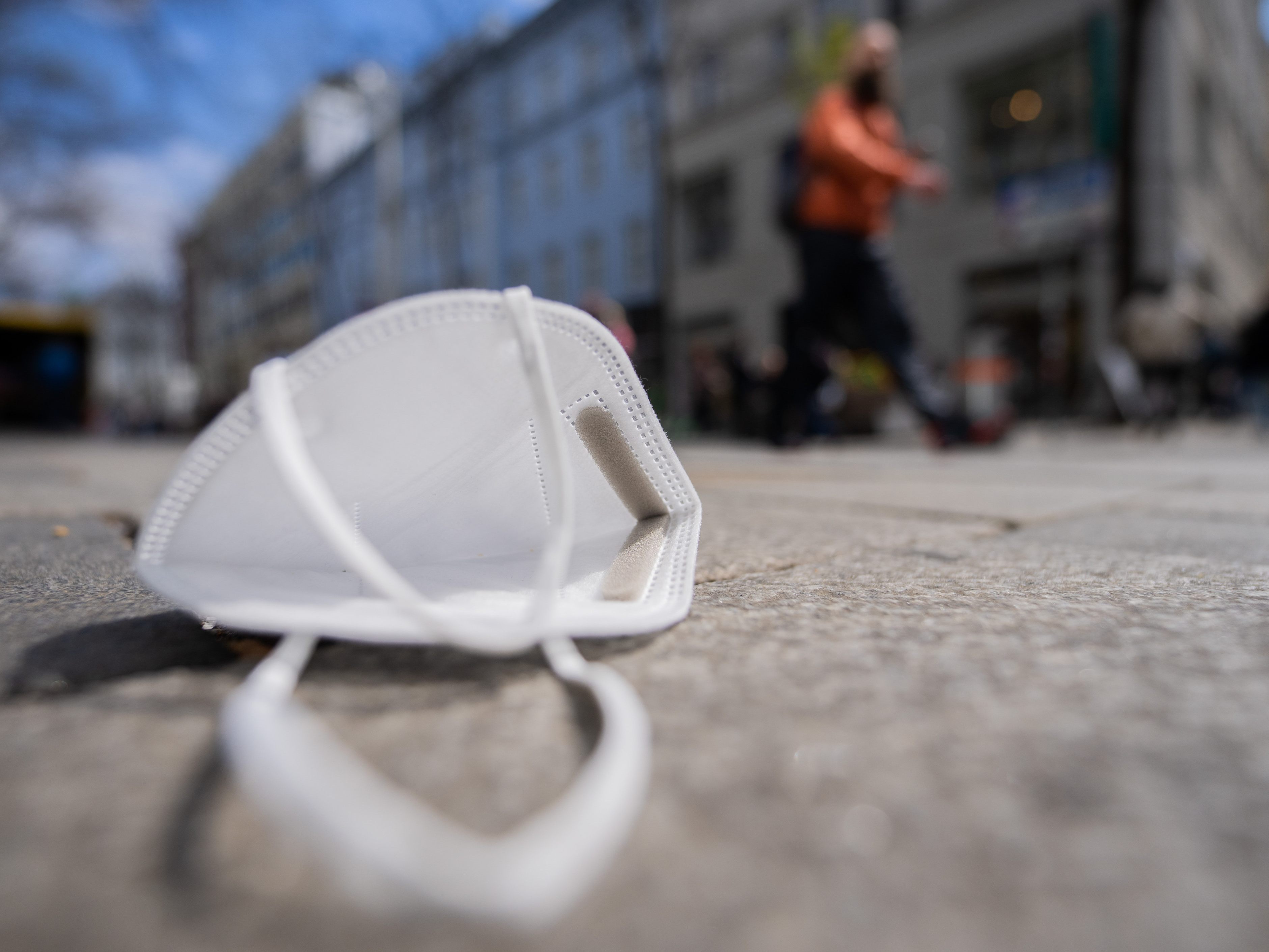 Nach wie vor Maskenpflicht an Schulen und Unis