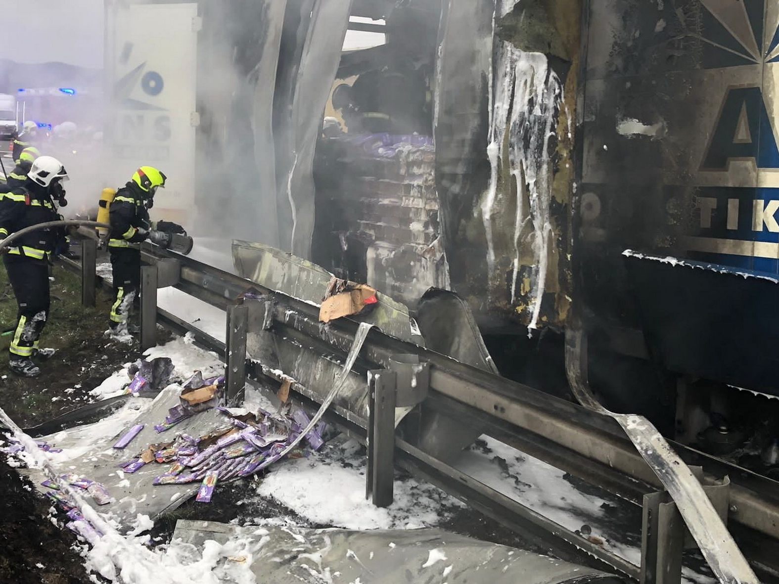 Niederösterreich: Lkw mit Schokolade brannte auf A21 im Bezirk Mödling