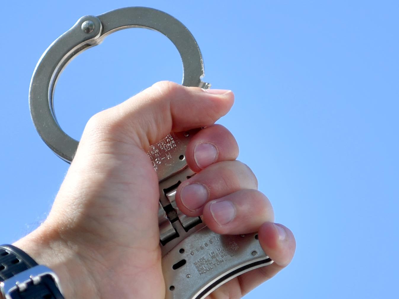 Die Polizei nahm einen mutmaßlichen Suchtgift-Dealer in Wien-Meidling fest. Die Polizei nahm einen mutmaßlichen Suchtgift-Dealer in Wien-Meidling fest.