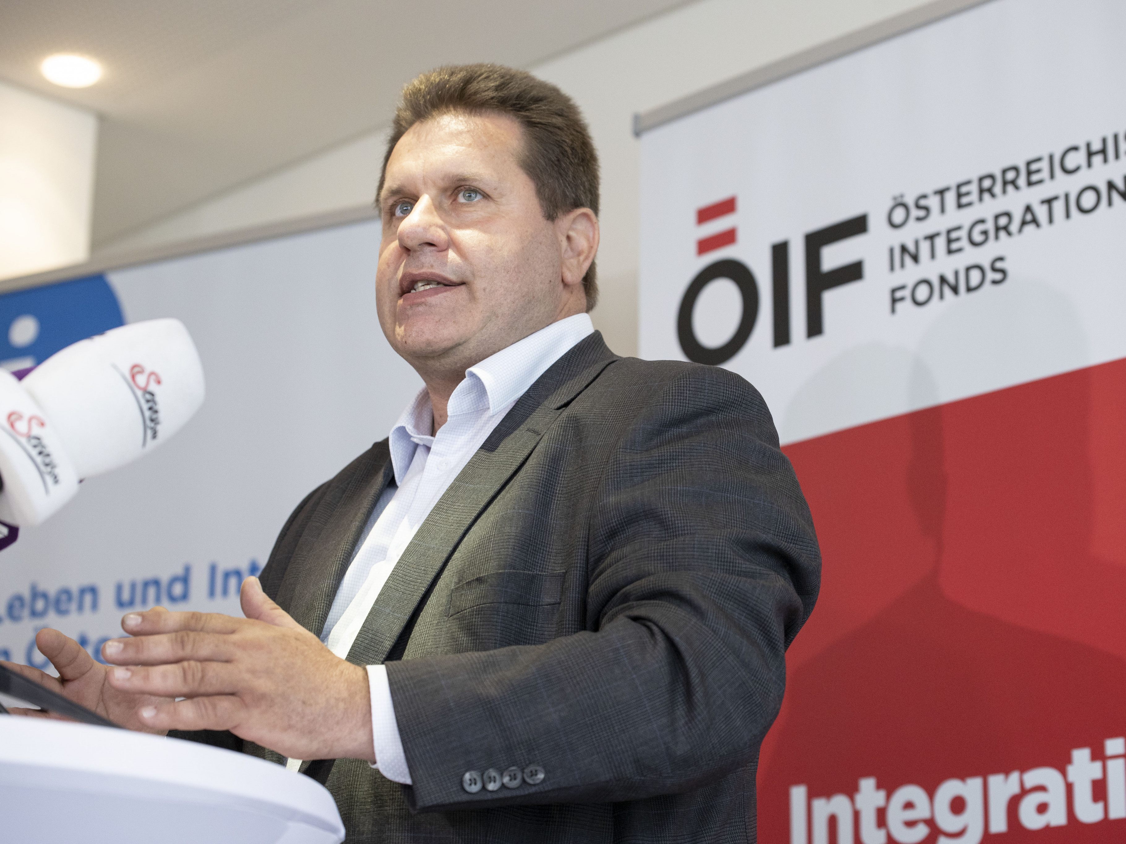 Flüchtlingskoordinator Takacs zur aktuellen Lage in Österreich.