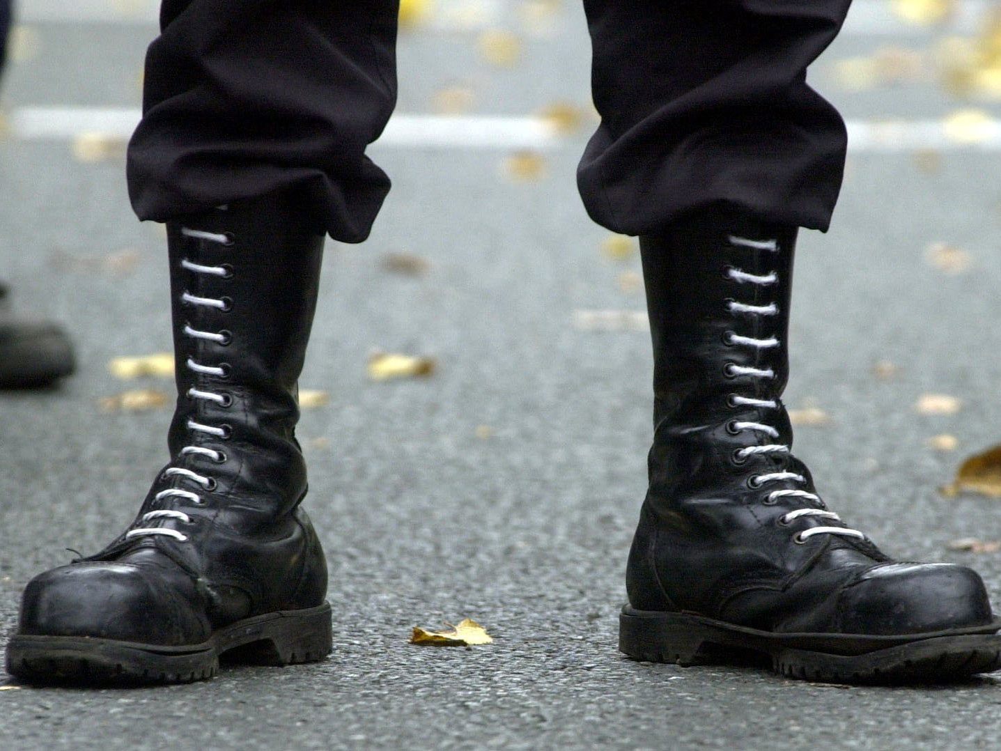 Die Polizei schritt gegen dreizehn Zielpersonen wegen Straftaten der Verhetzung und nach dem NS-Verbotsgesetz ein.